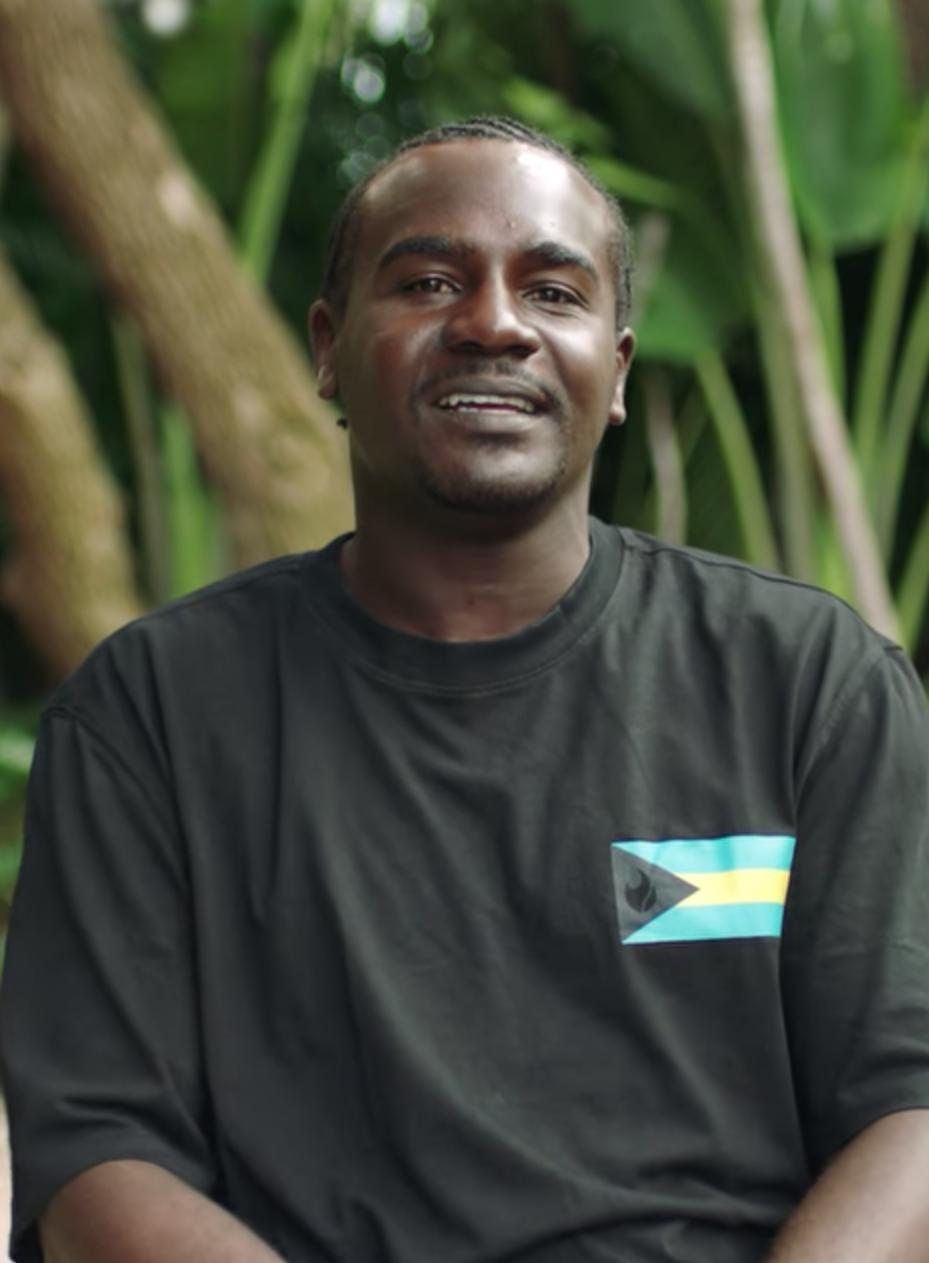 actor Henry Rolle large photo