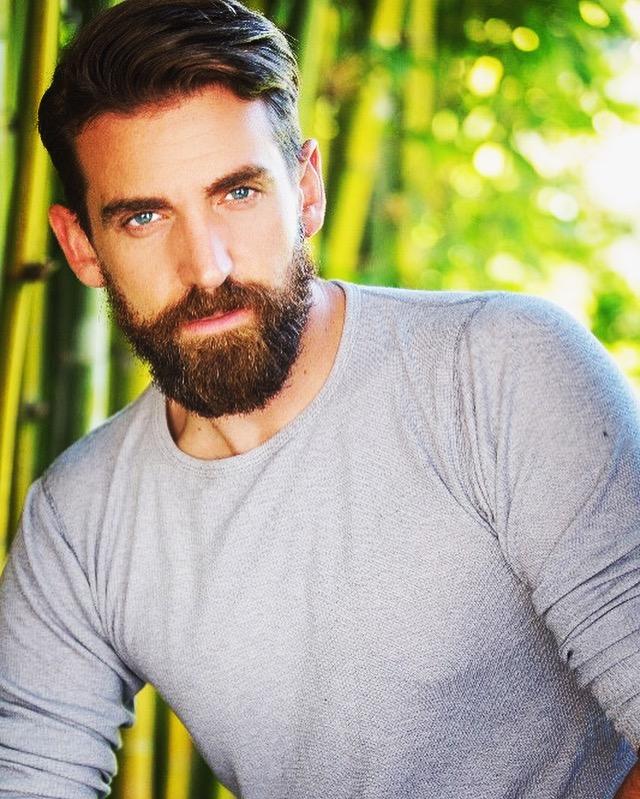 actor Richard Rennie large photo