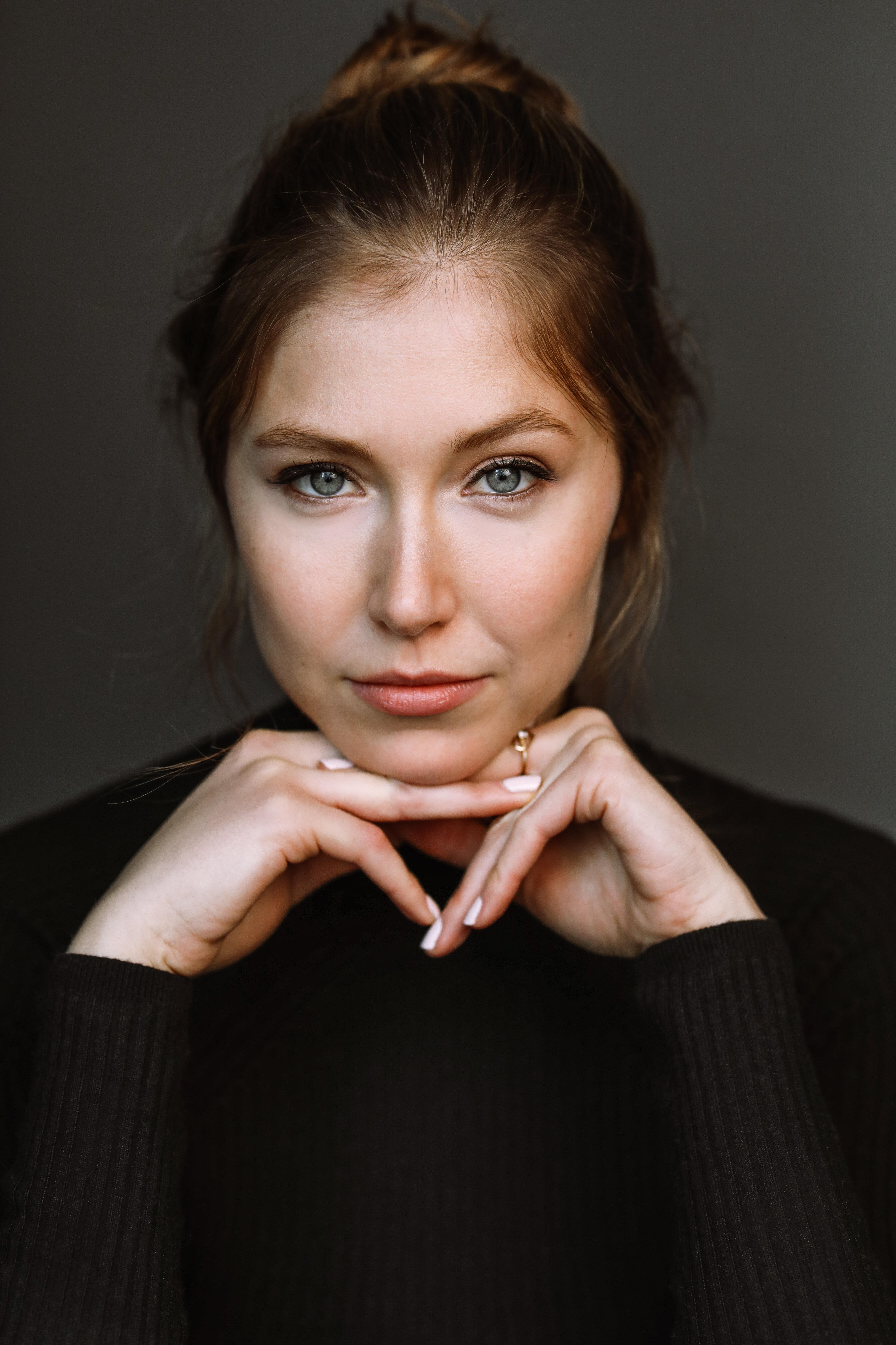 actor Sidney Leeder large photo