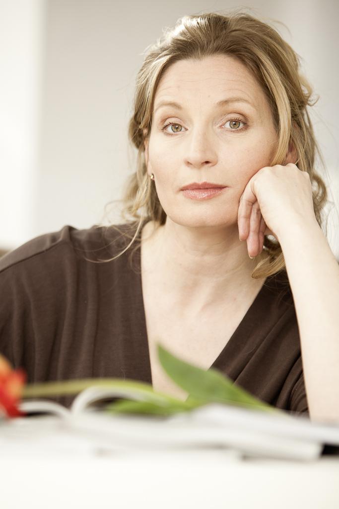 actor Christa Pasch large photo