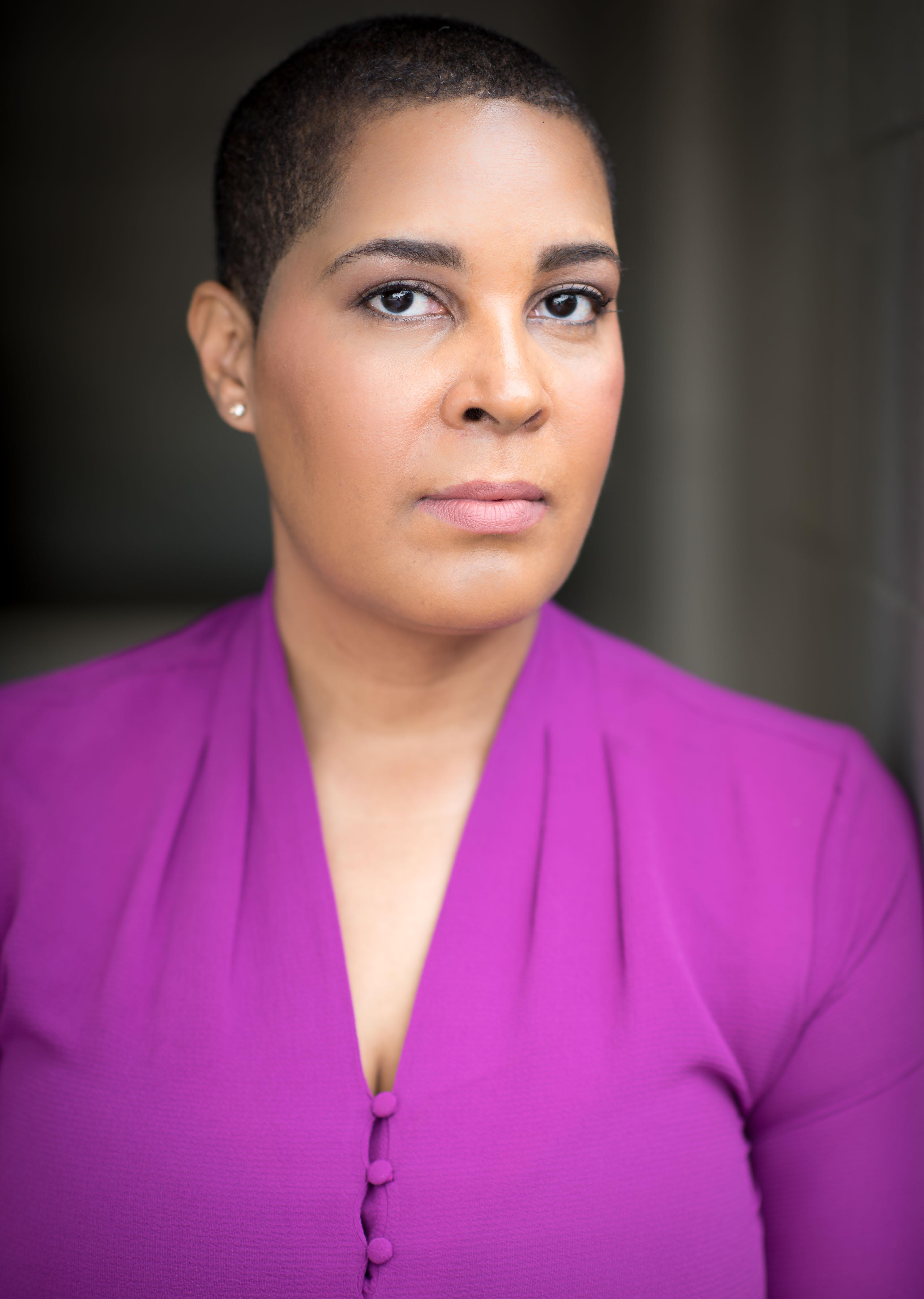 actor LaTonia Robinson large photo