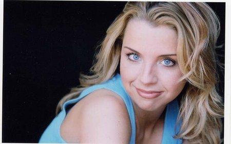 actor Kerri Pomarolli large photo