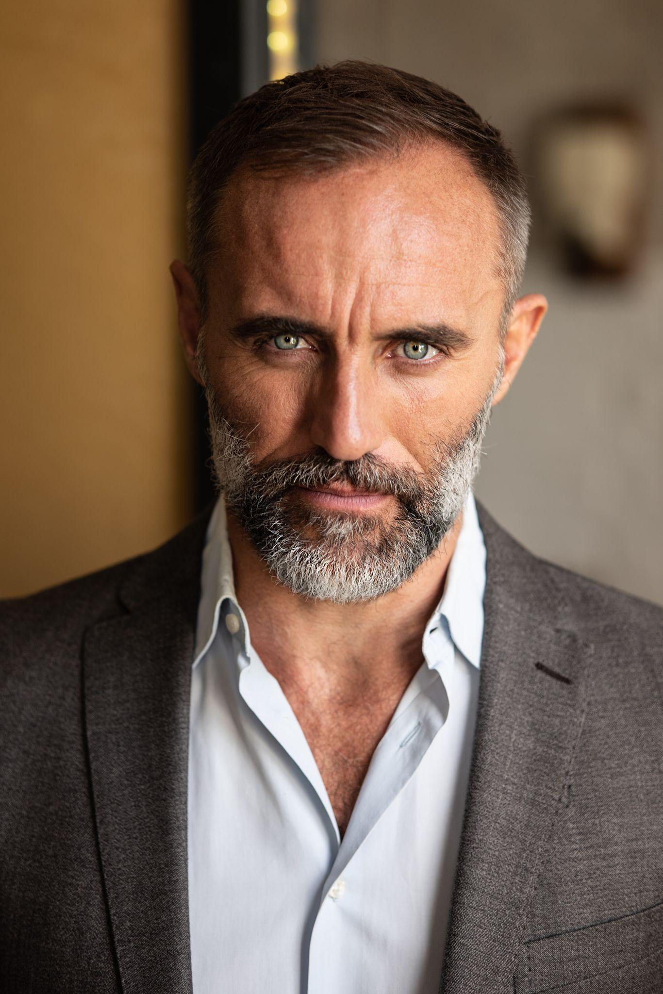 actor Stefano Cassetti large photo