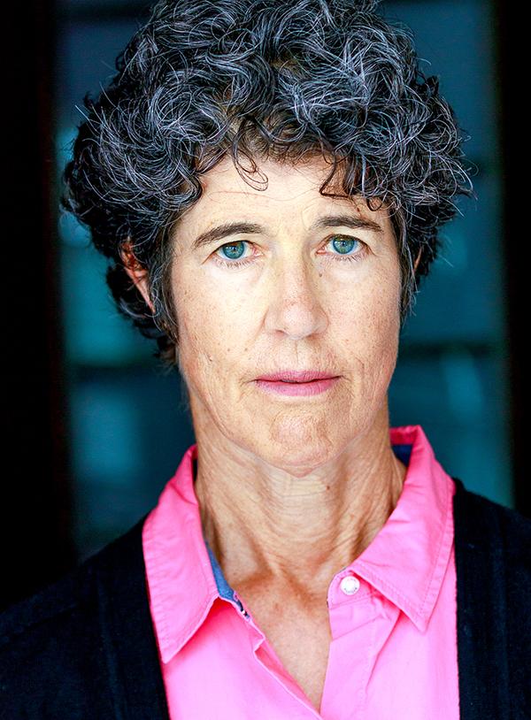 actor Carrie Gibson large photo