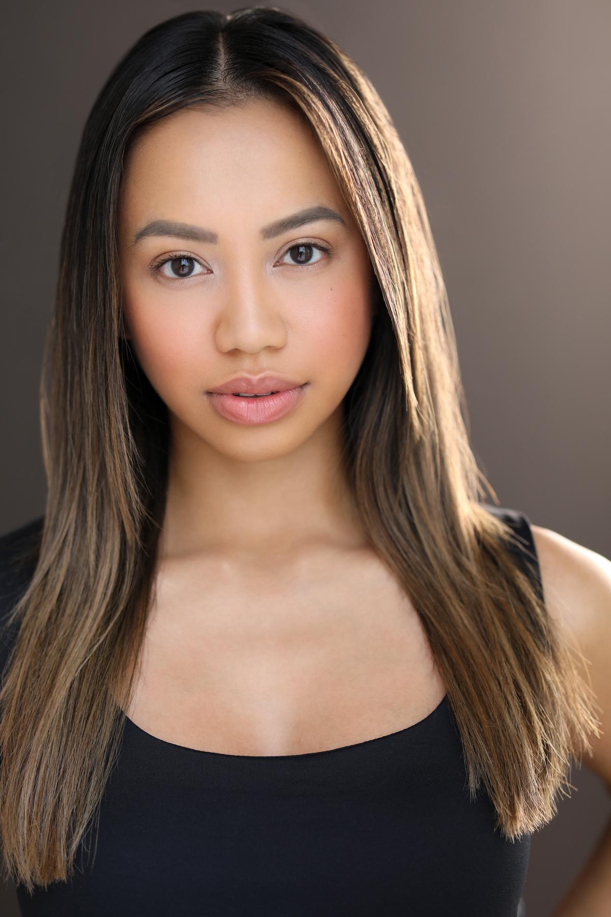 actor Sarah Cantuba large photo