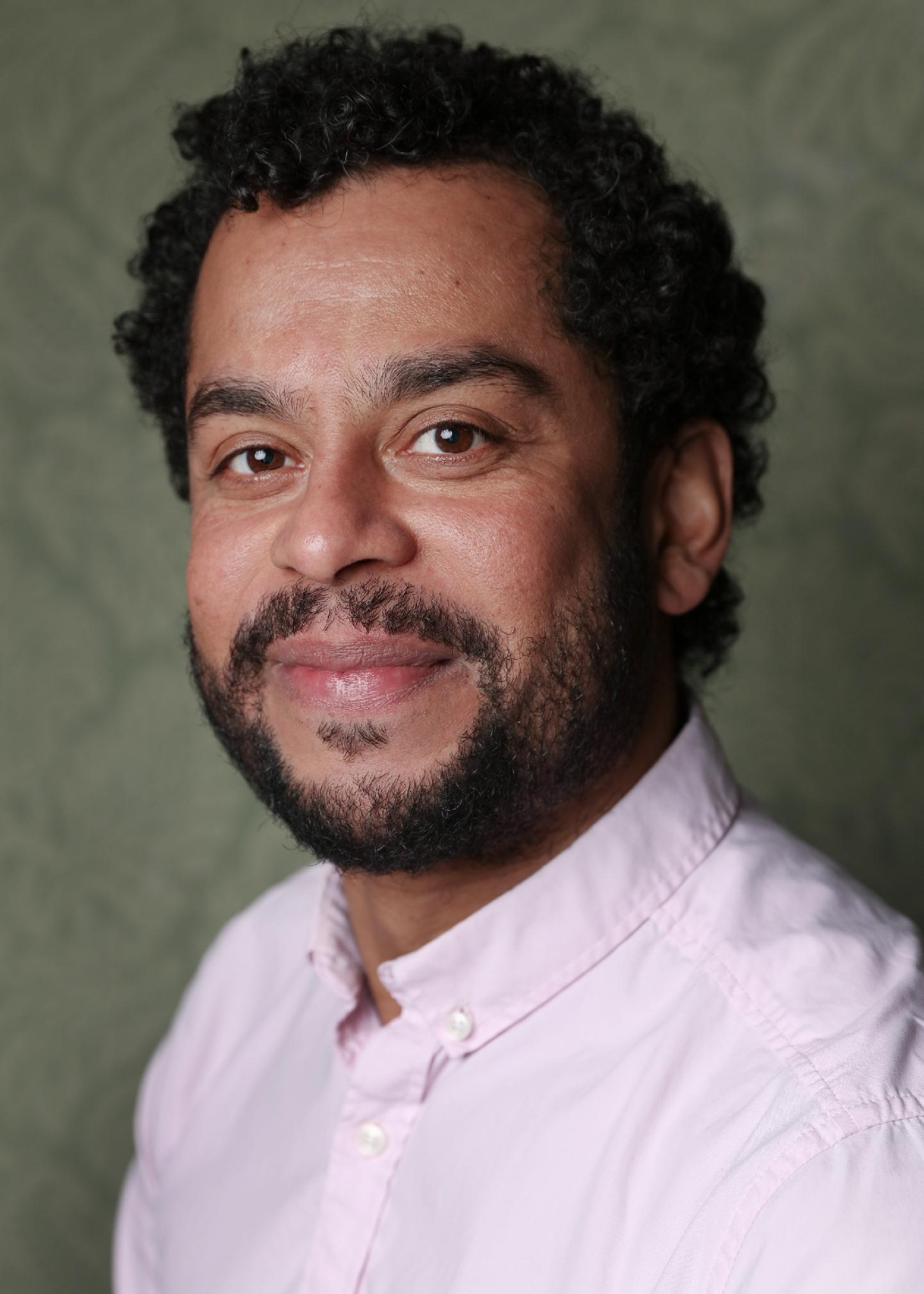 actor Nuku Wondrausch large photo