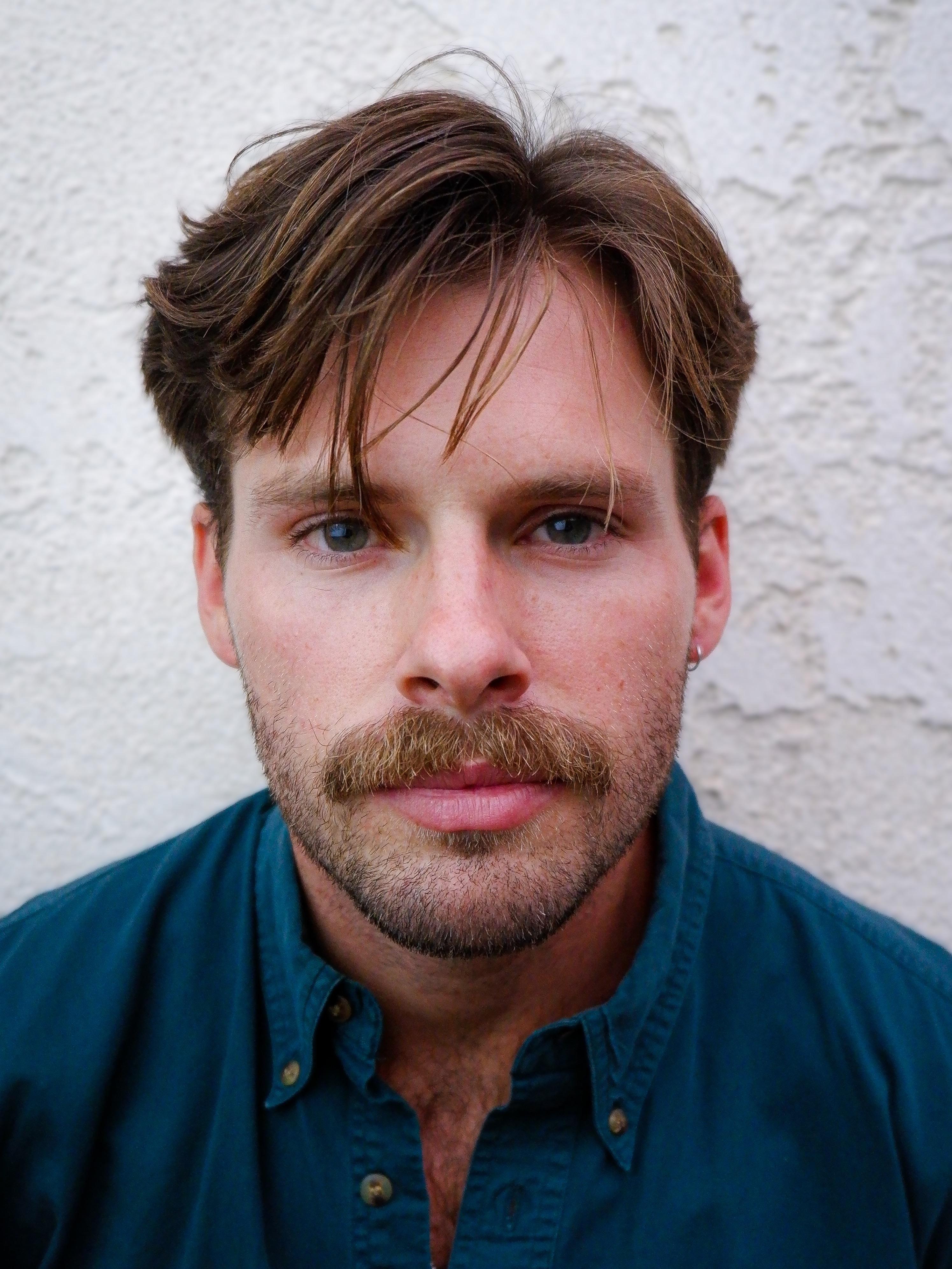 actor Andrew Sanford large photo