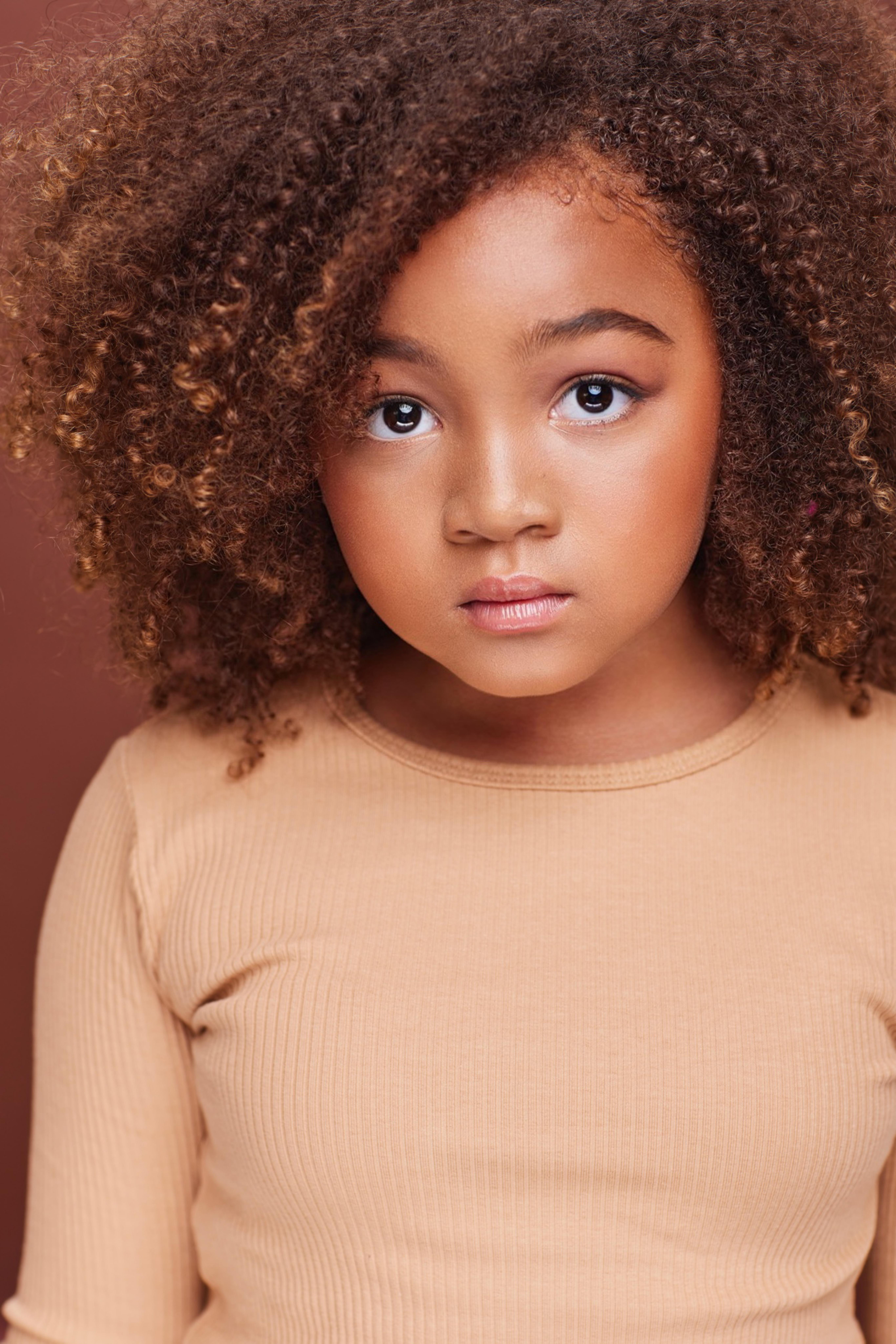 actor Madison Thomas large photo