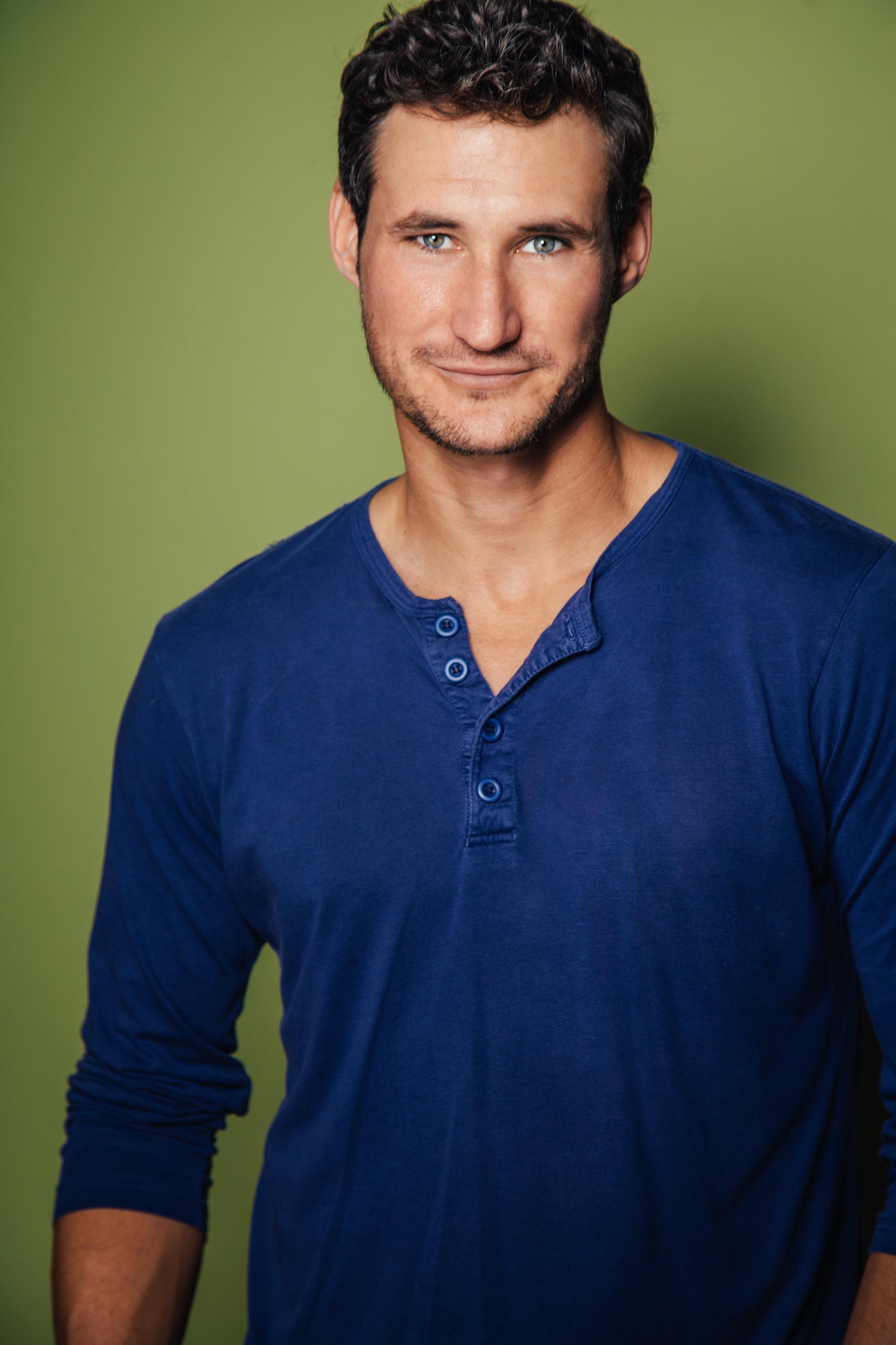 actor Chad Mountain large photo