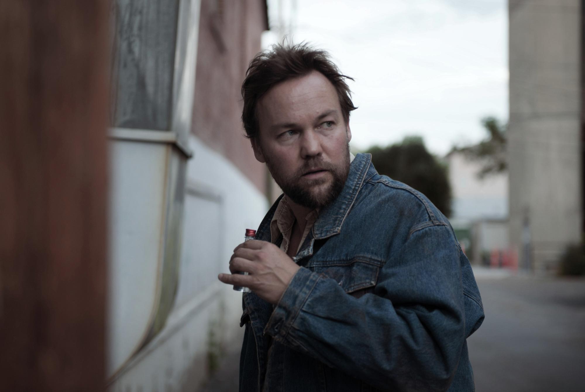 actor Kris Demeanor large photo