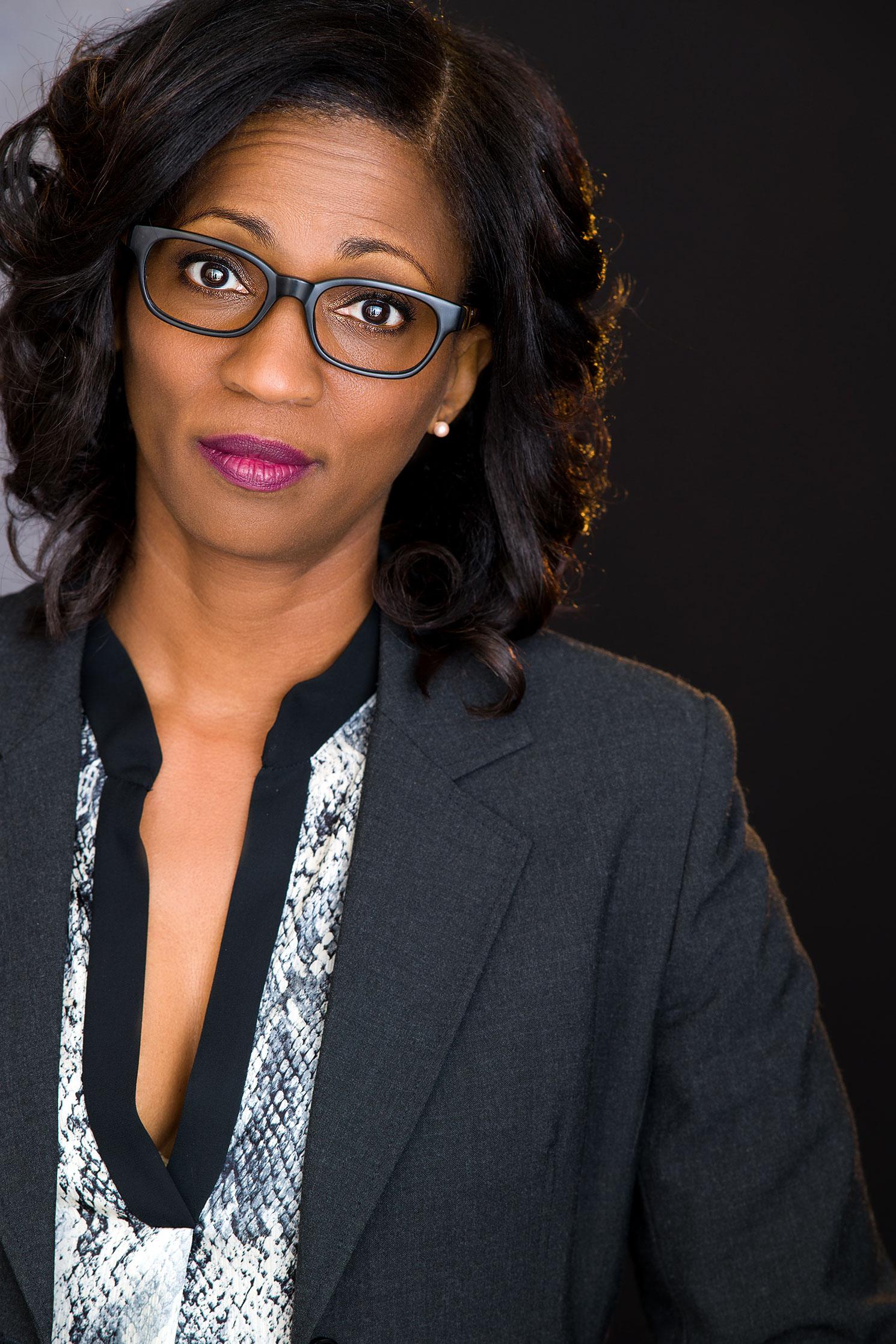 actor Louisa Kendrick large photo