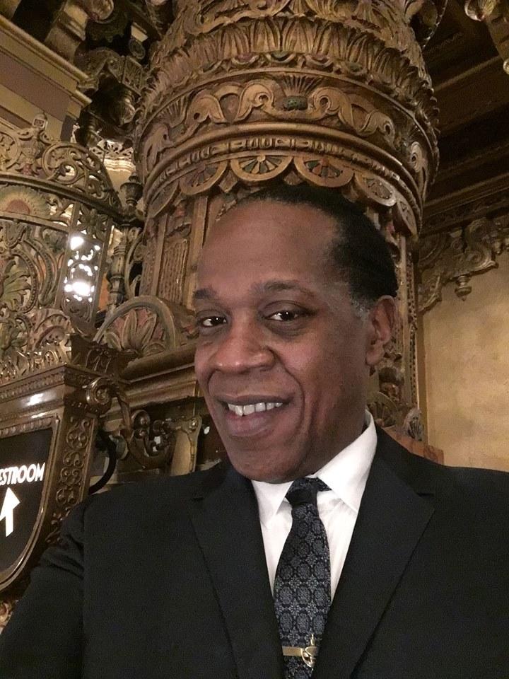 actor Dan Carrow large photo