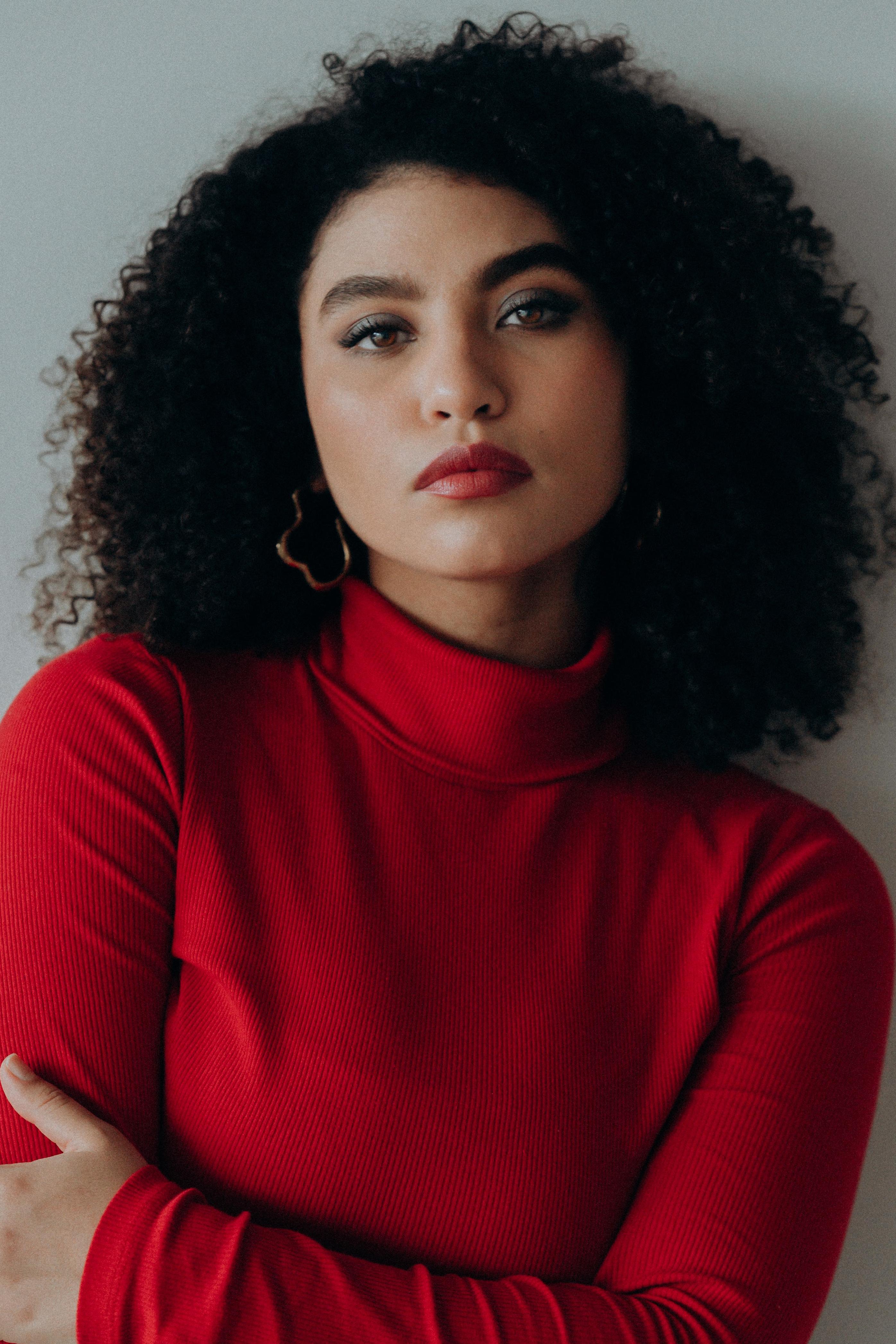 actor Elizabeth Singh large photo