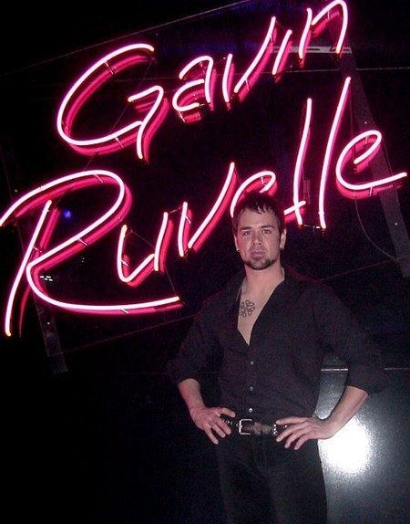 actor Lee Burns large photo