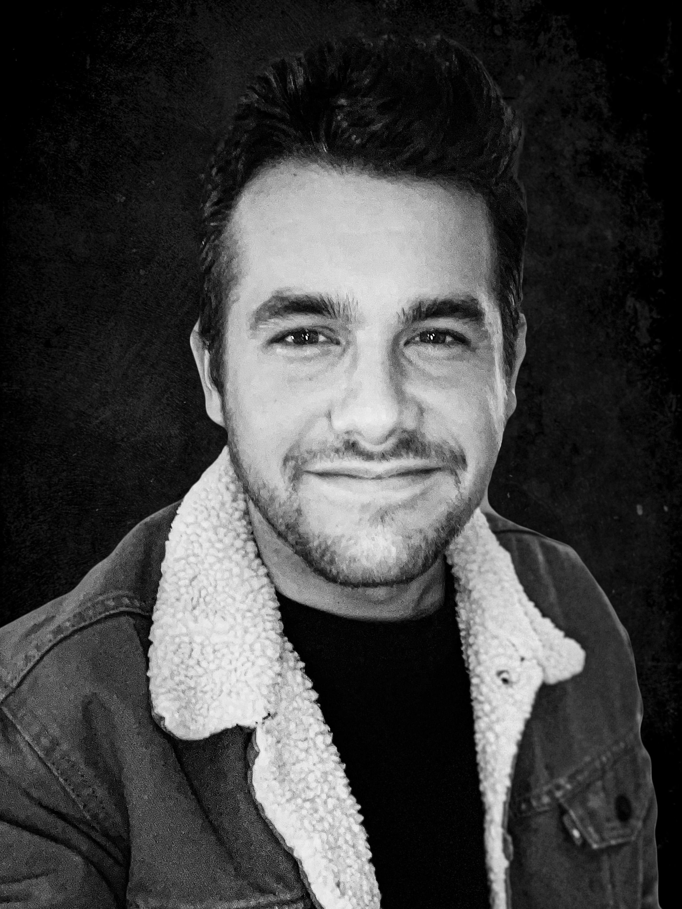 actor Aaron Mirtes large photo