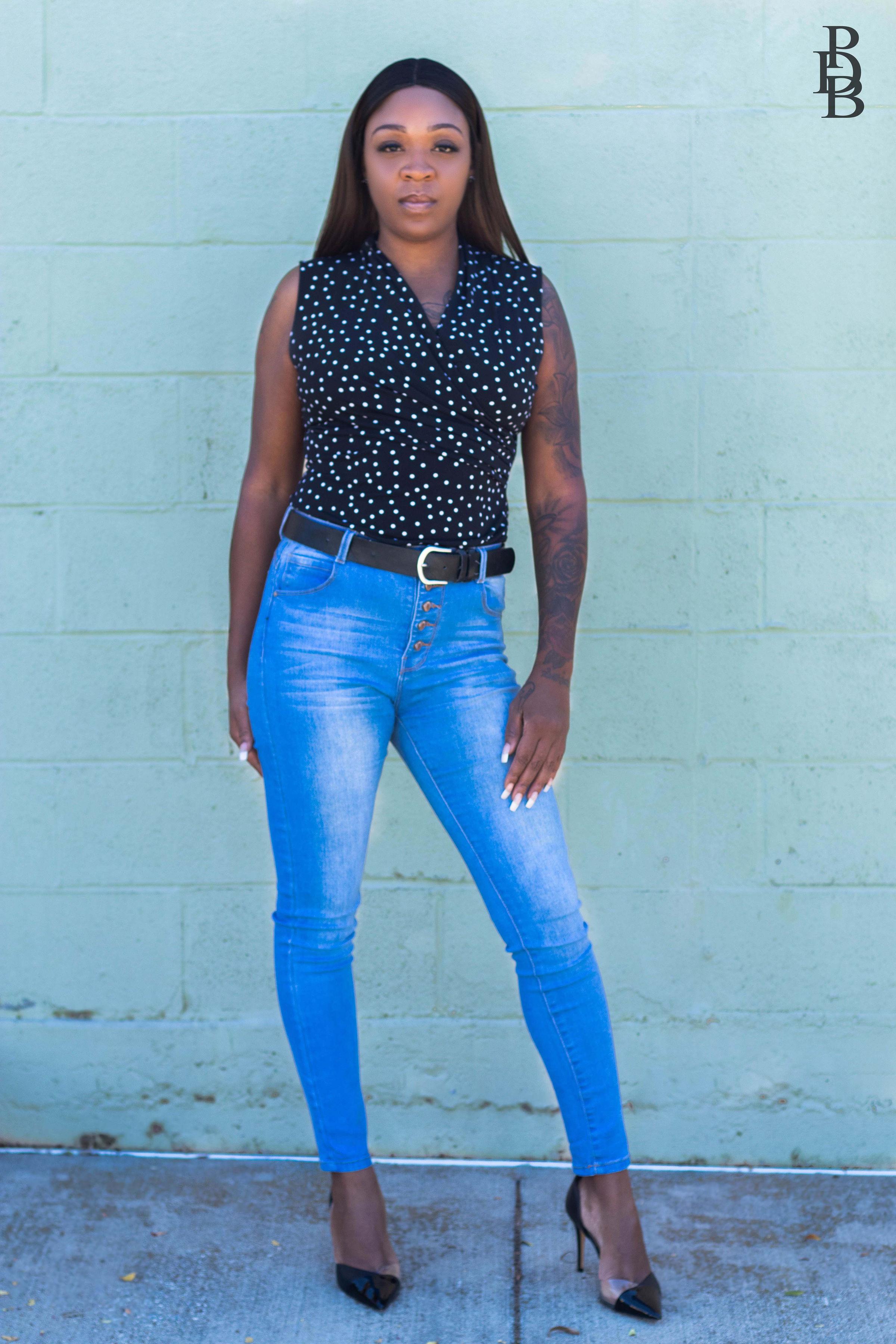 actor LeQuasha Harden large photo