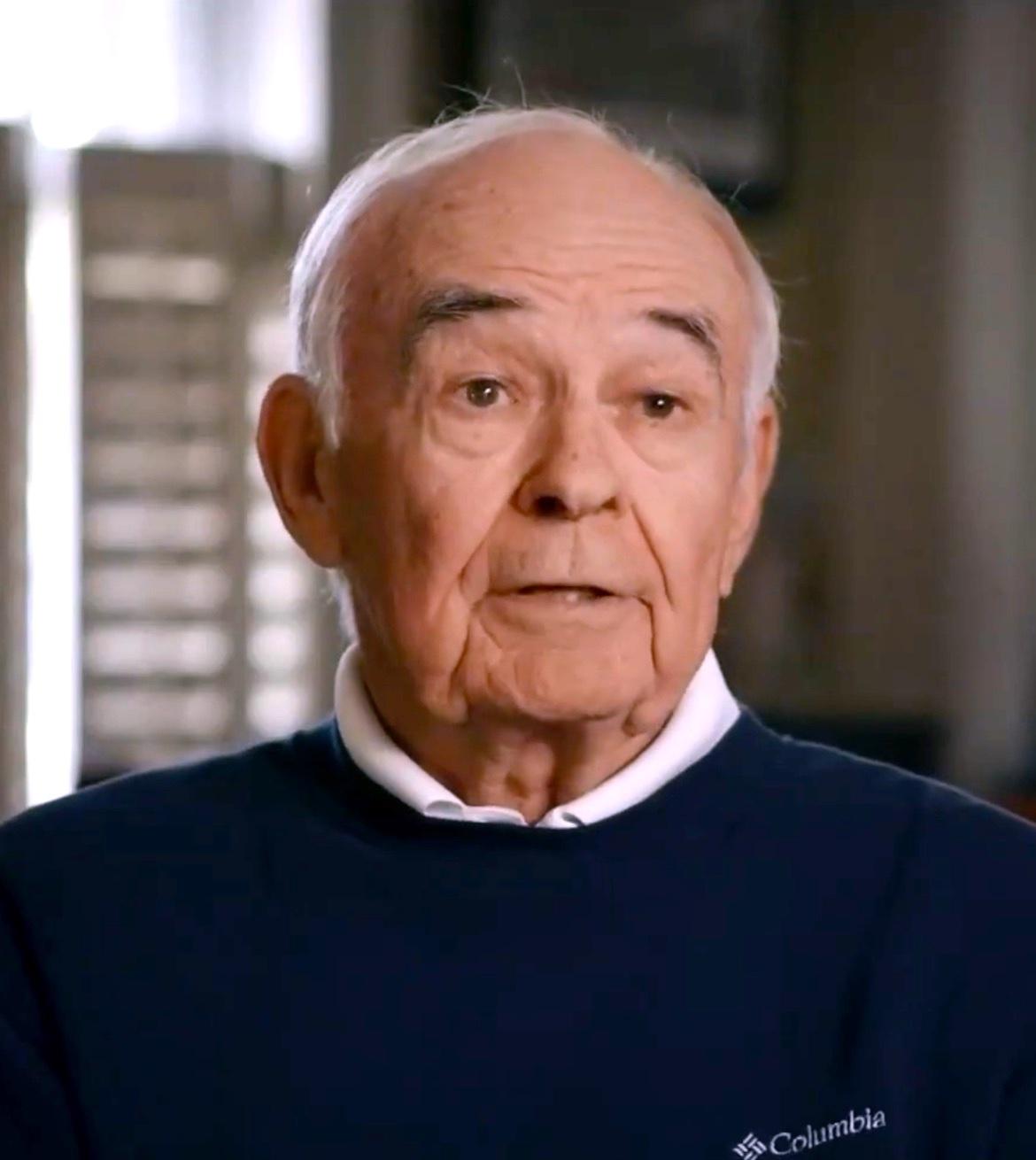 actor Doug Hutton large photo