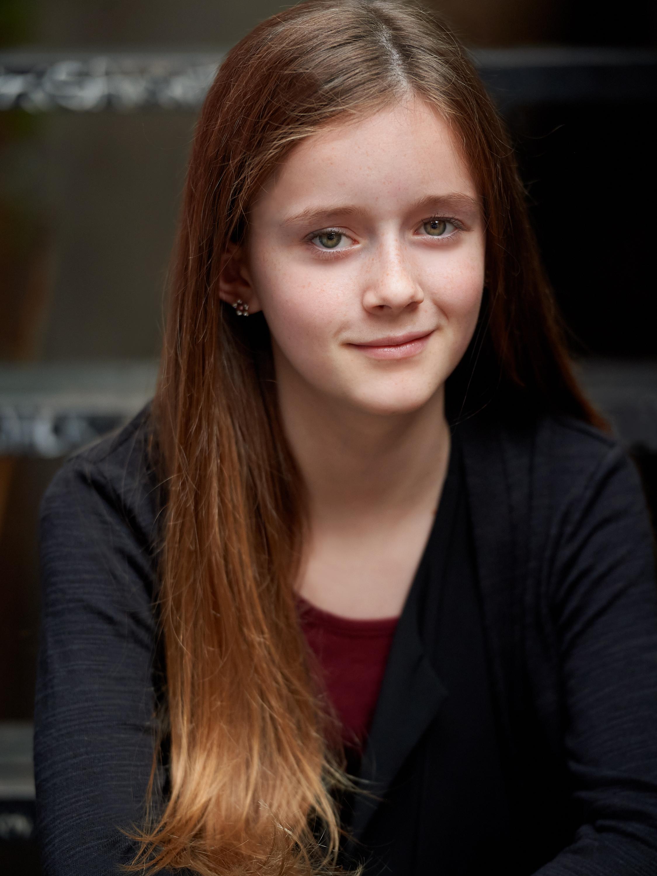 actor Anna Claire Beitel large photo