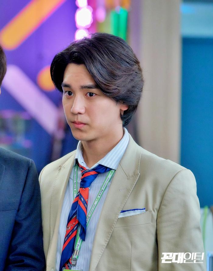 actor Seung-Bum Hong large photo