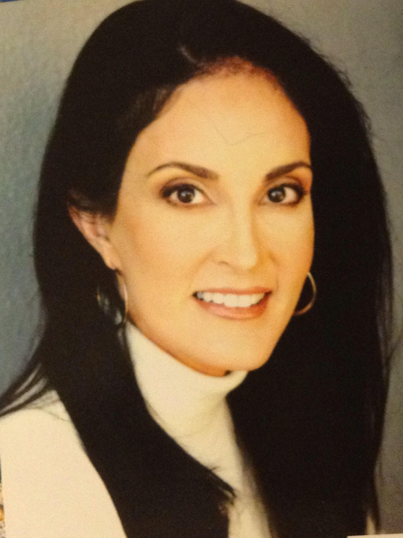 actor Stefanie Feldman large photo