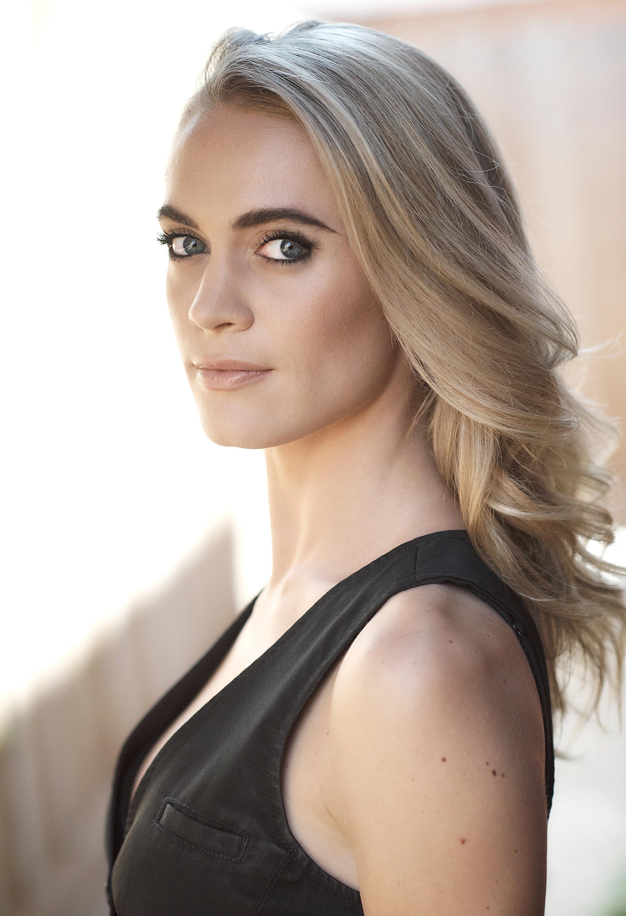 actor Keelin Woodell large photo