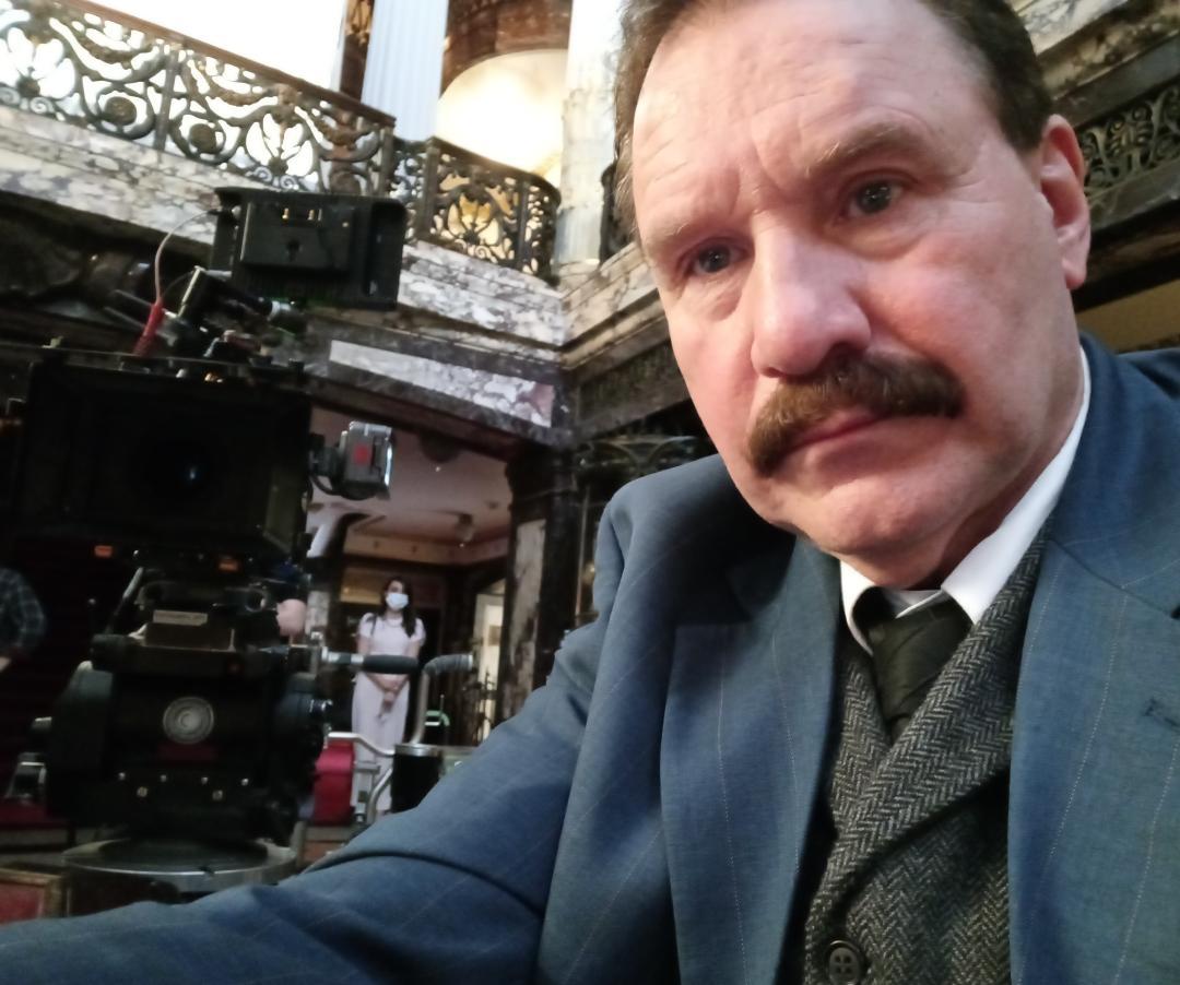 actor John W. Iwanonkiw large photo