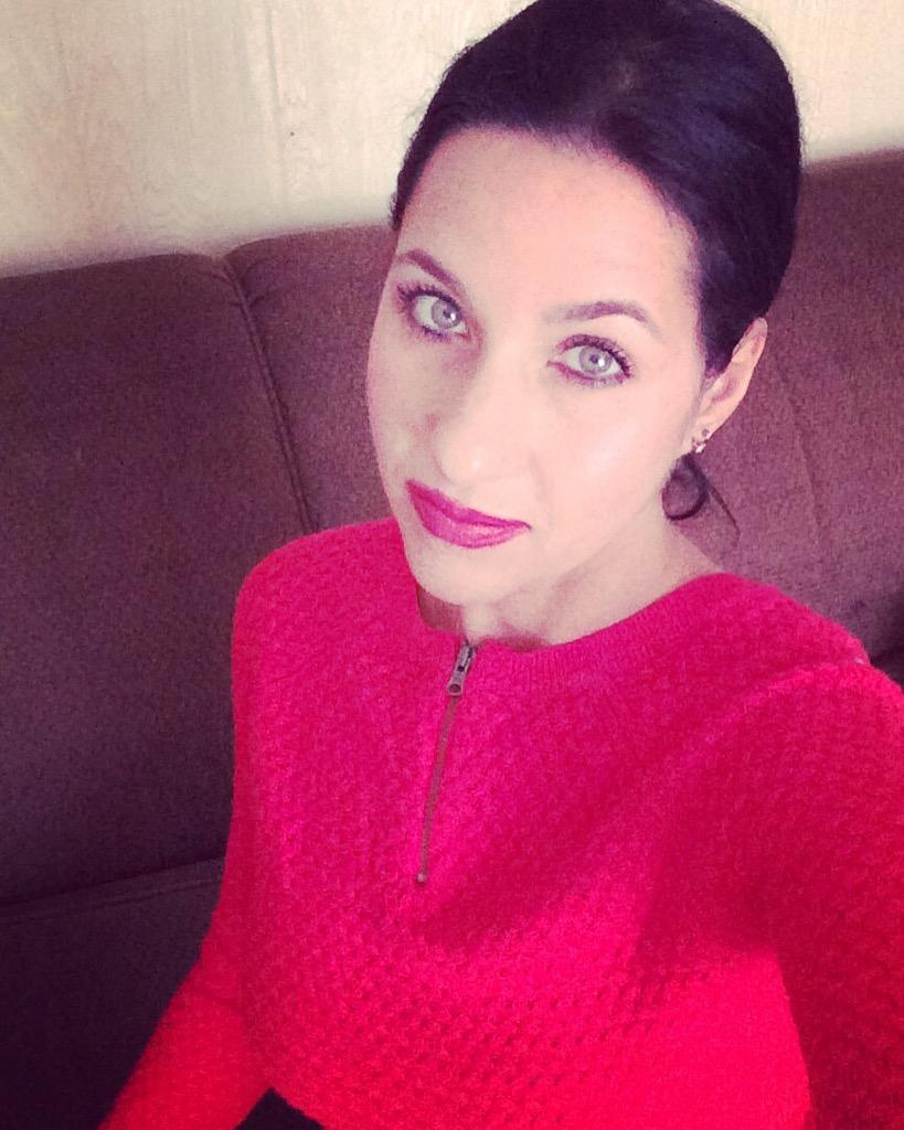 actor Alexandra Holzer large photo