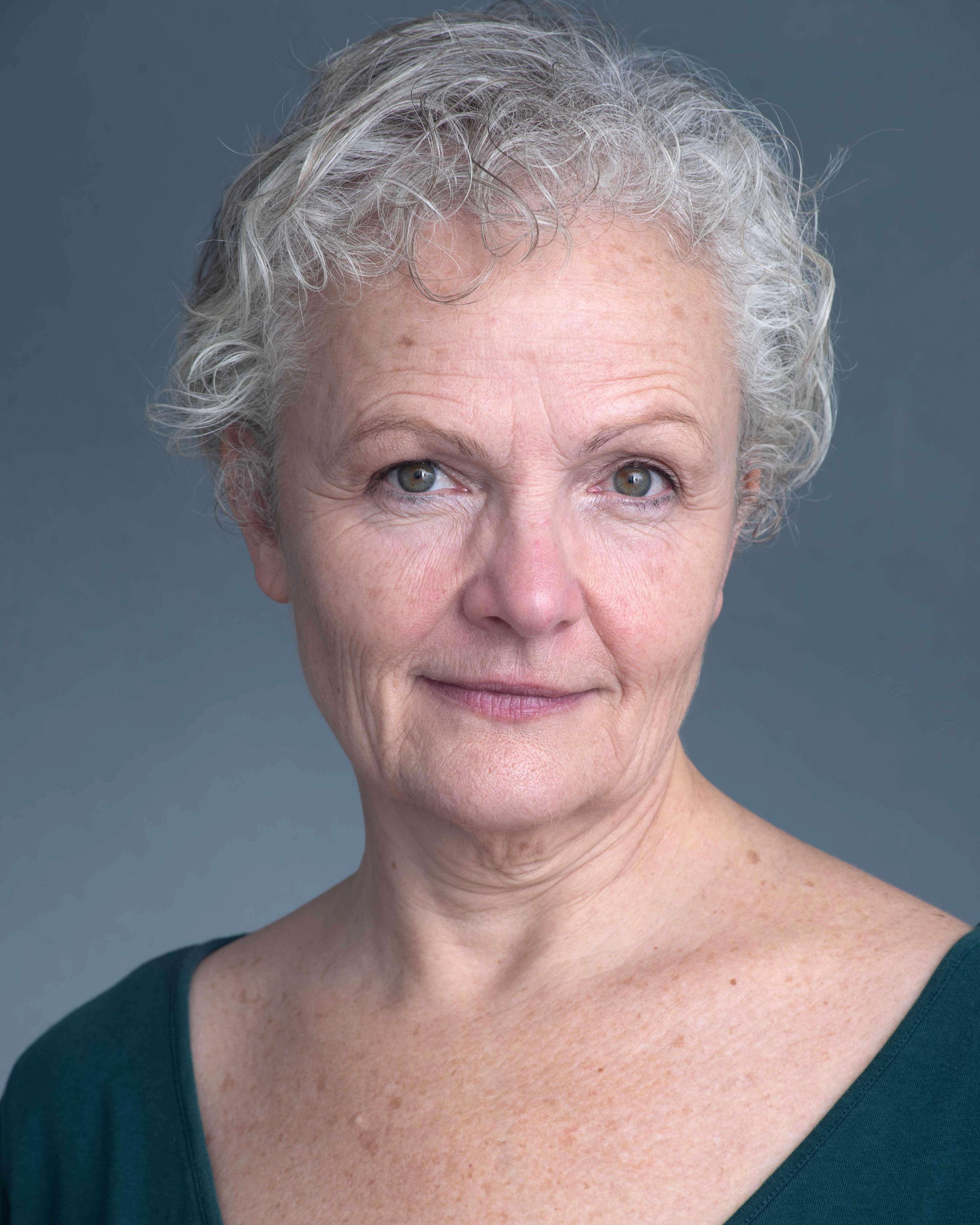 actor Joanne Howarth large photo