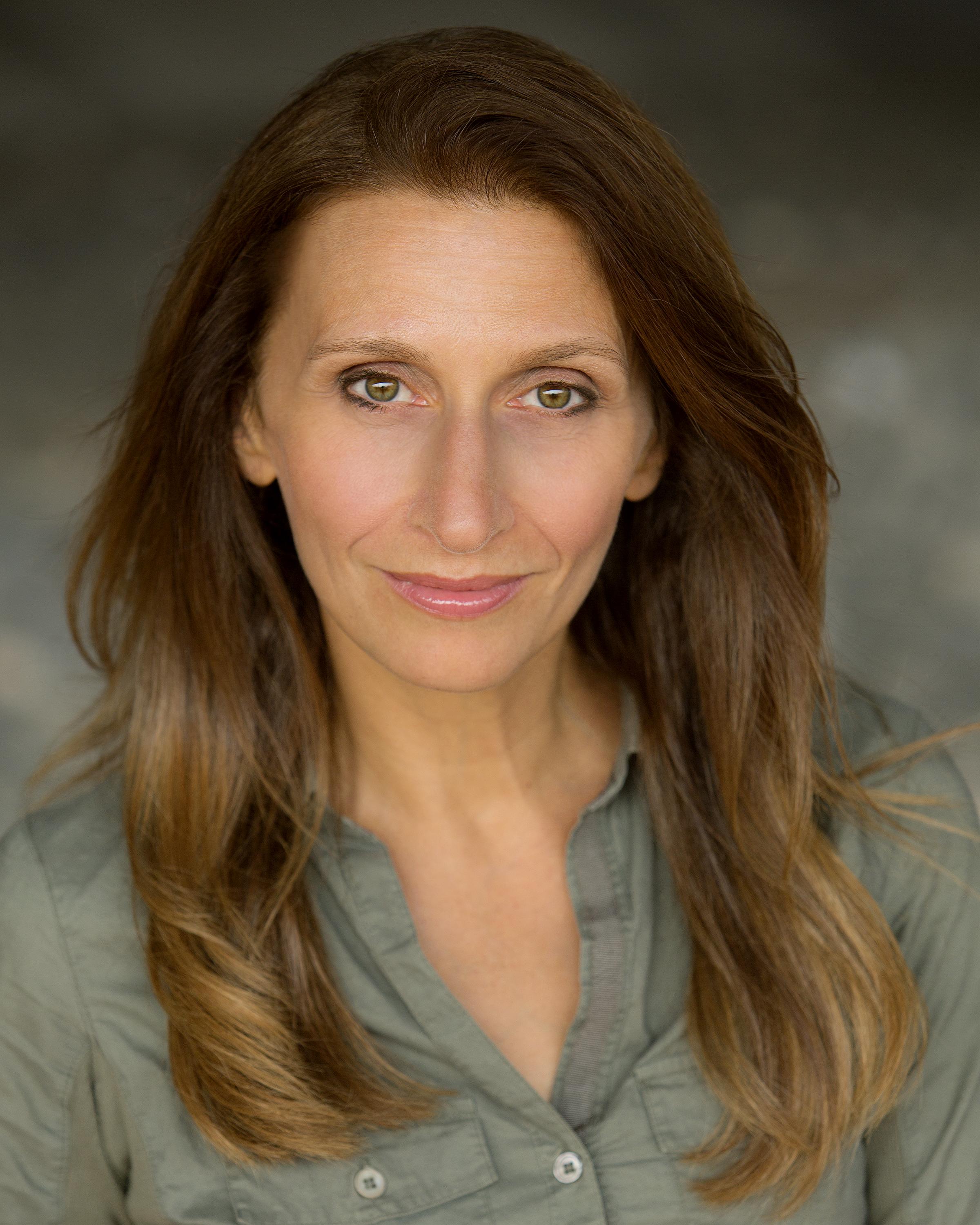 actor Carrie Wrigley large photo