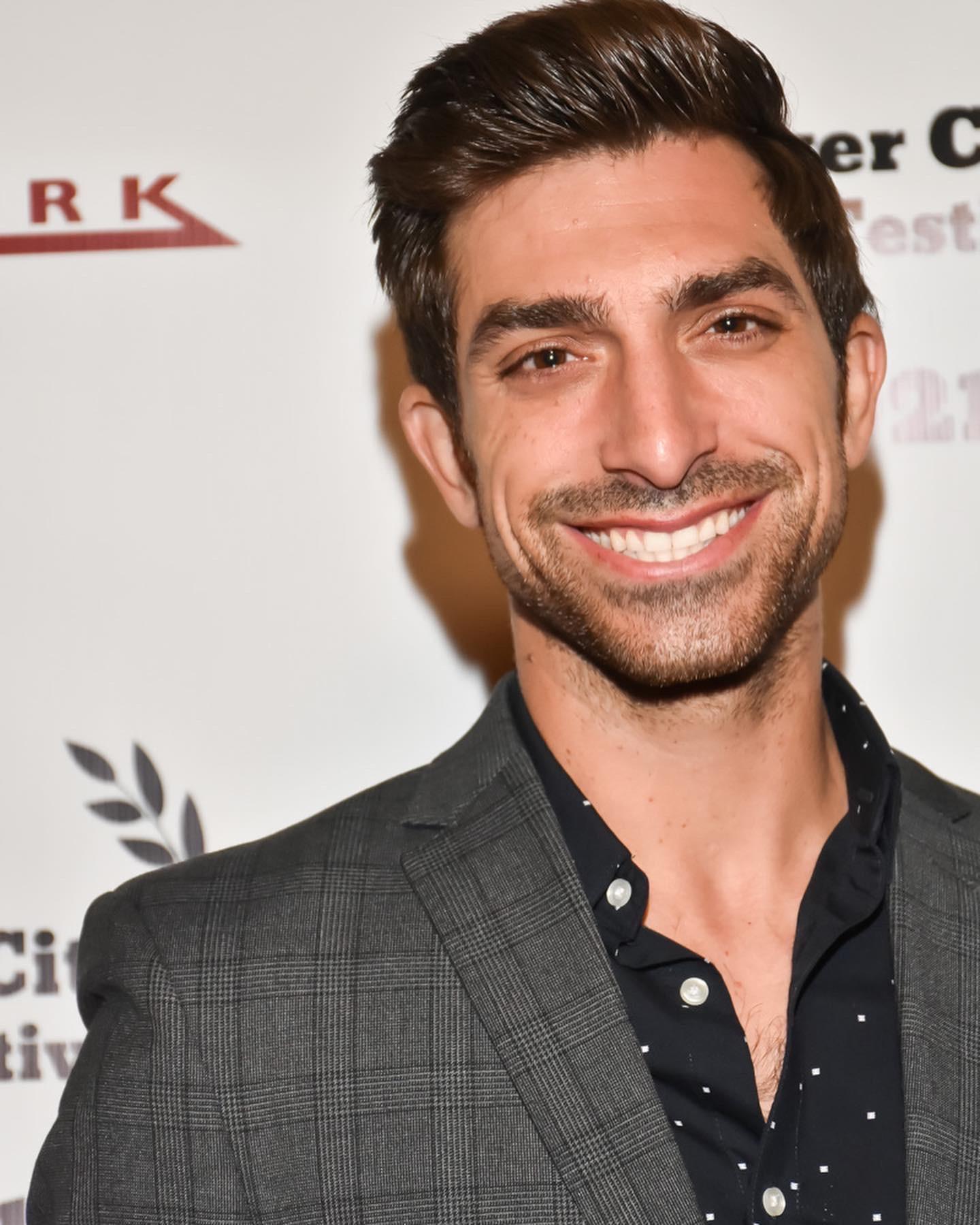 actor Alex Suarez large photo