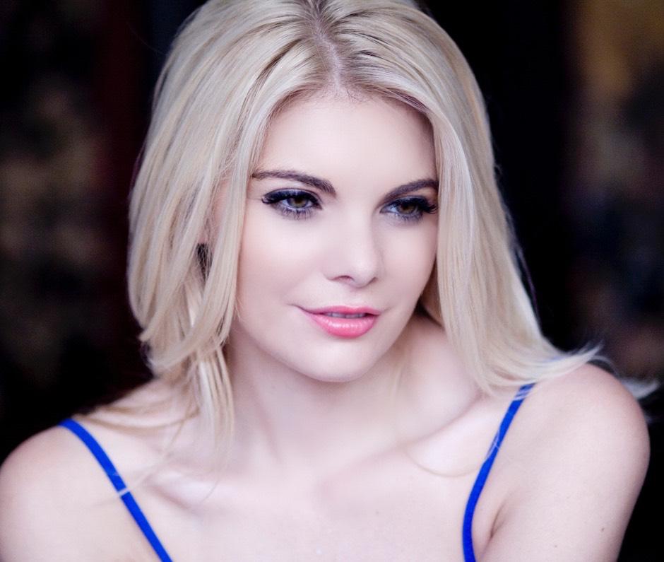 actor Audrey Ferin large photo