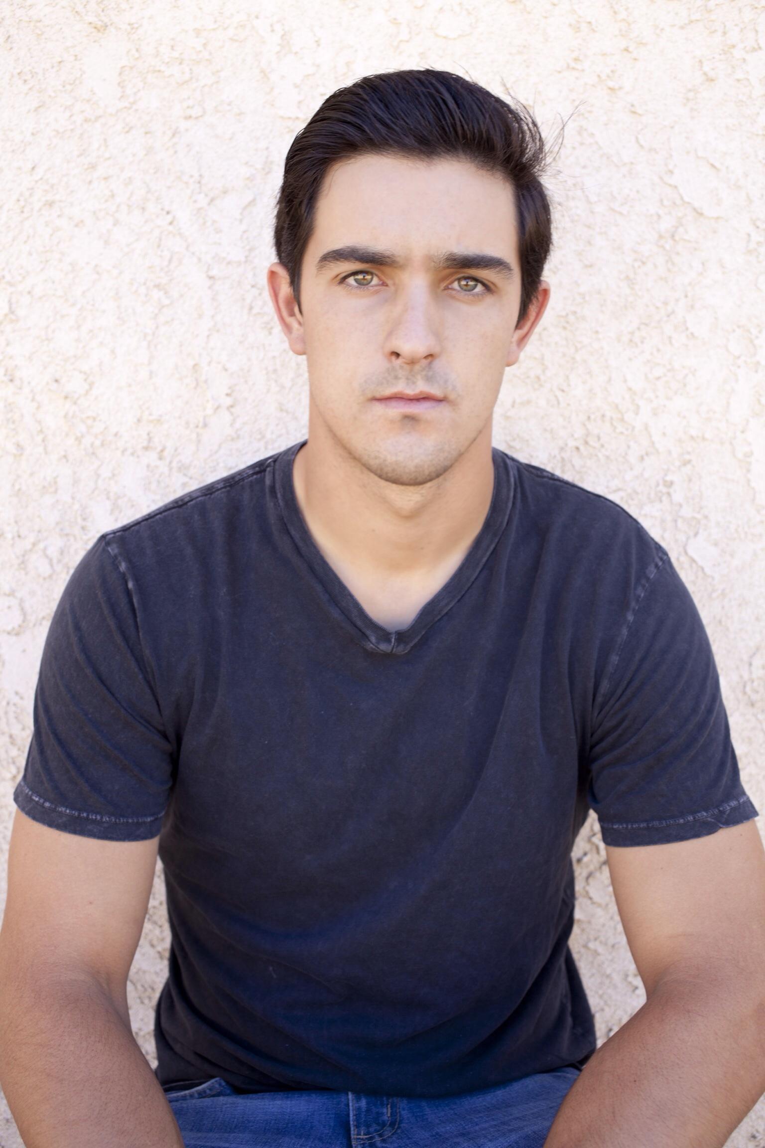 actor Chad Dashnaw large photo