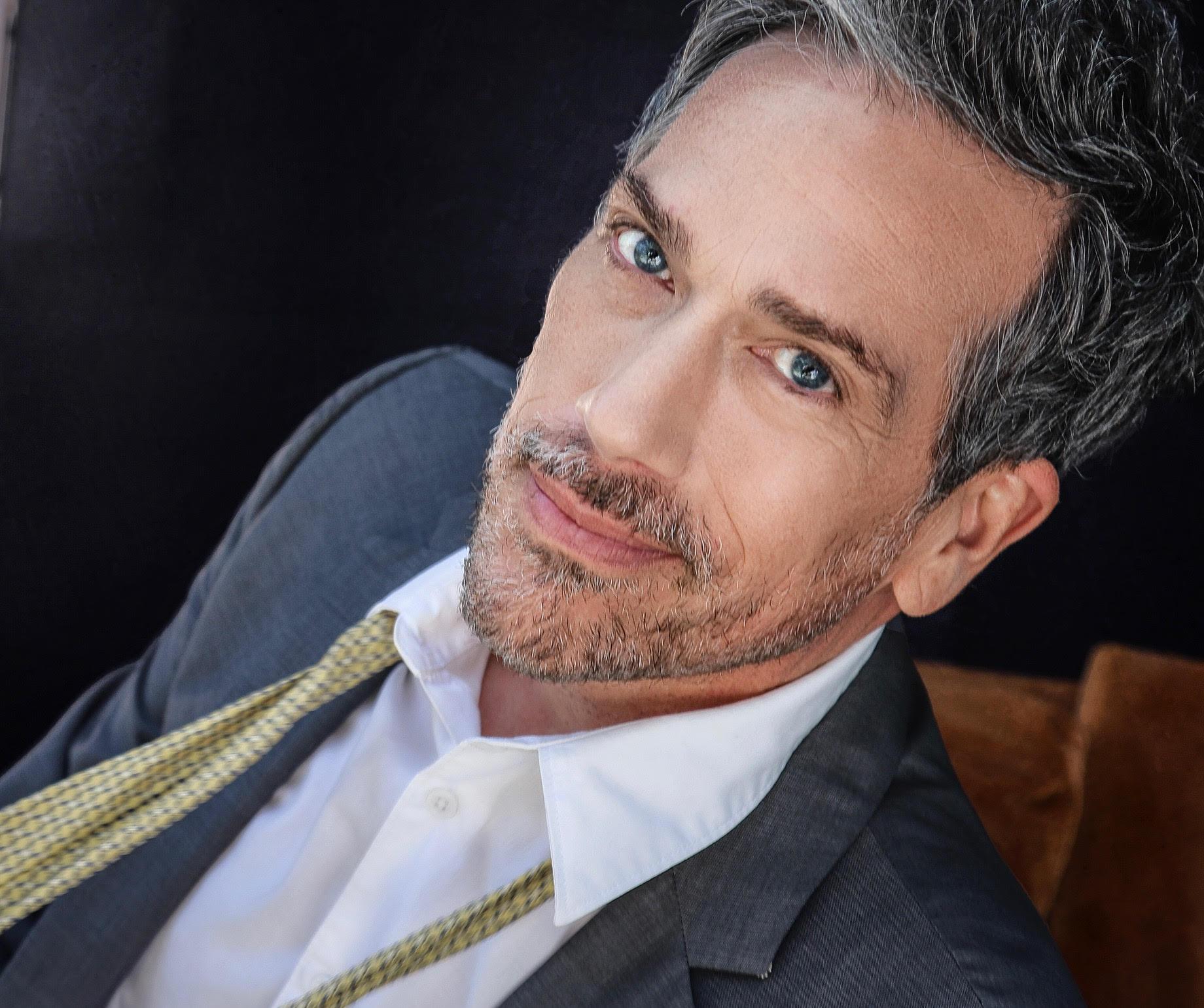 actor Paul Witten large photo