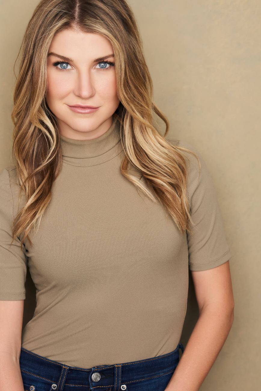actor Emmy Mattingly large photo