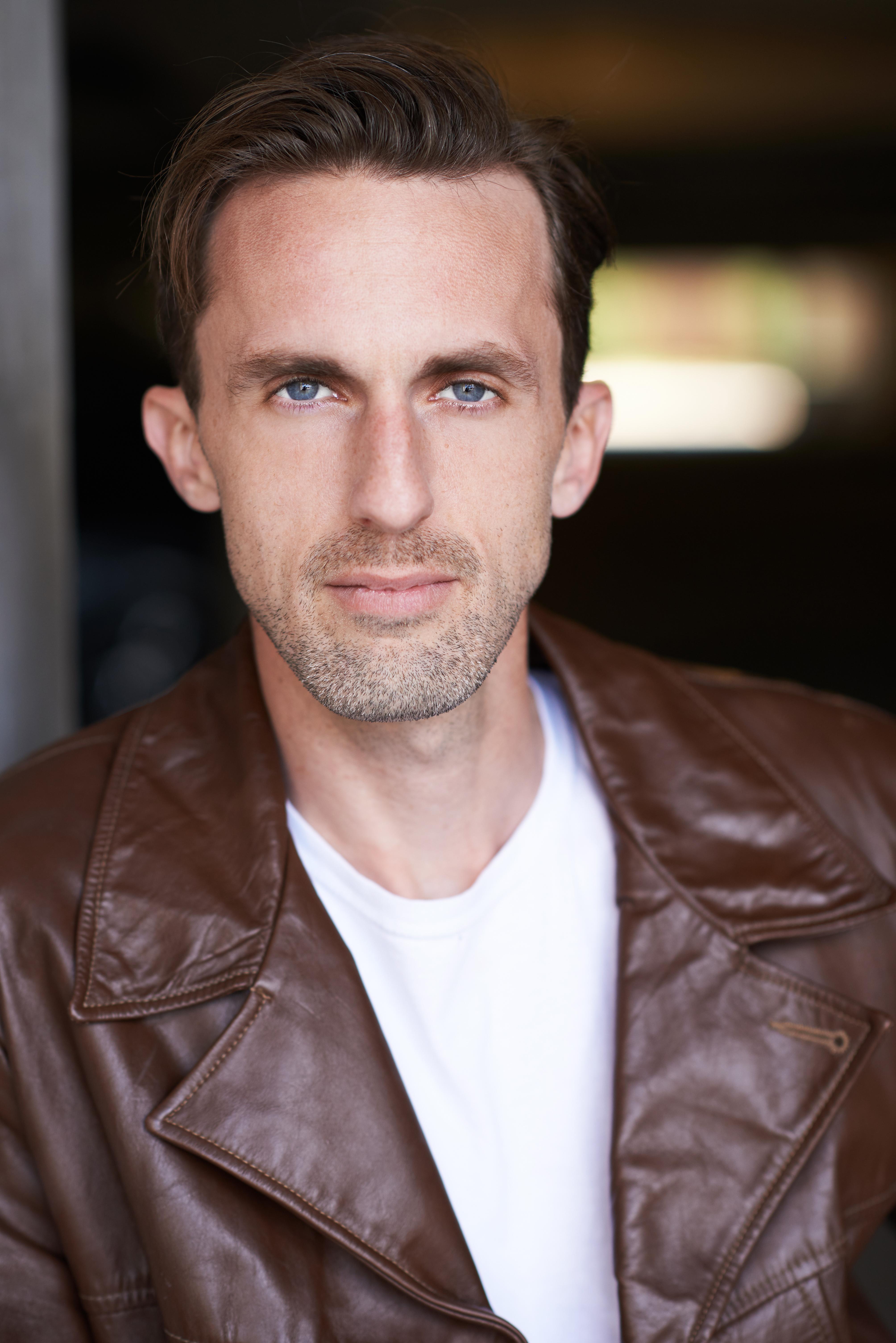 actor Andrew Yorke large photo