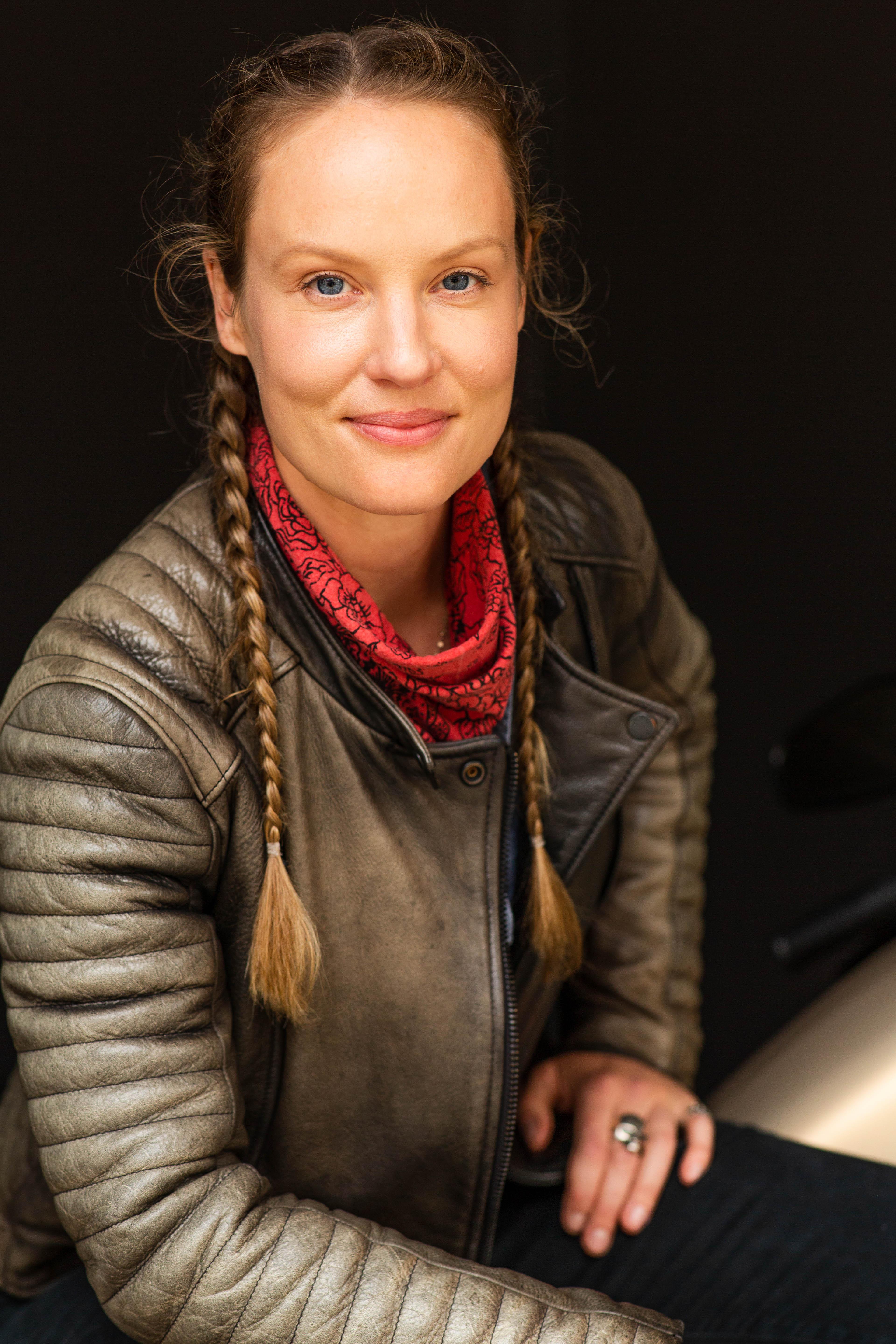 actor Liv von Oelreich large photo