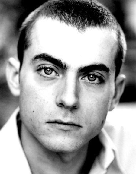 actor Paul Danan large photo