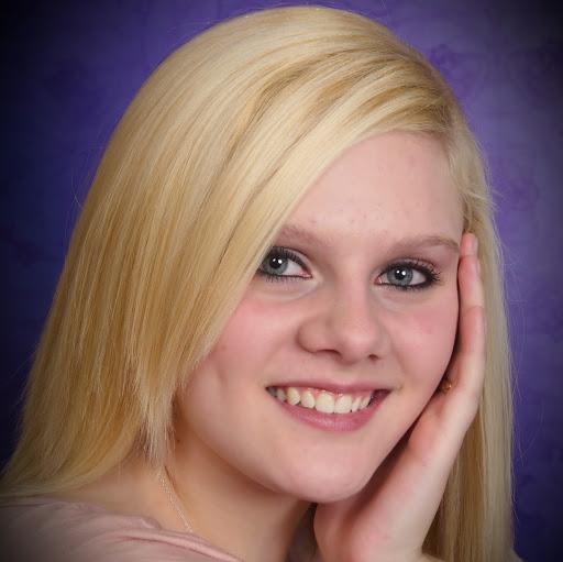 actor Kristina Jewell large photo