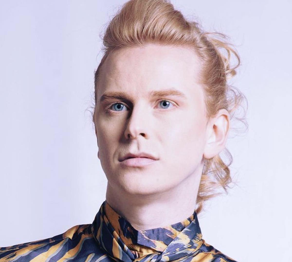 actor Jonathan Cheetham large photo