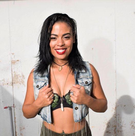 actor Lindsey Cruz large photo