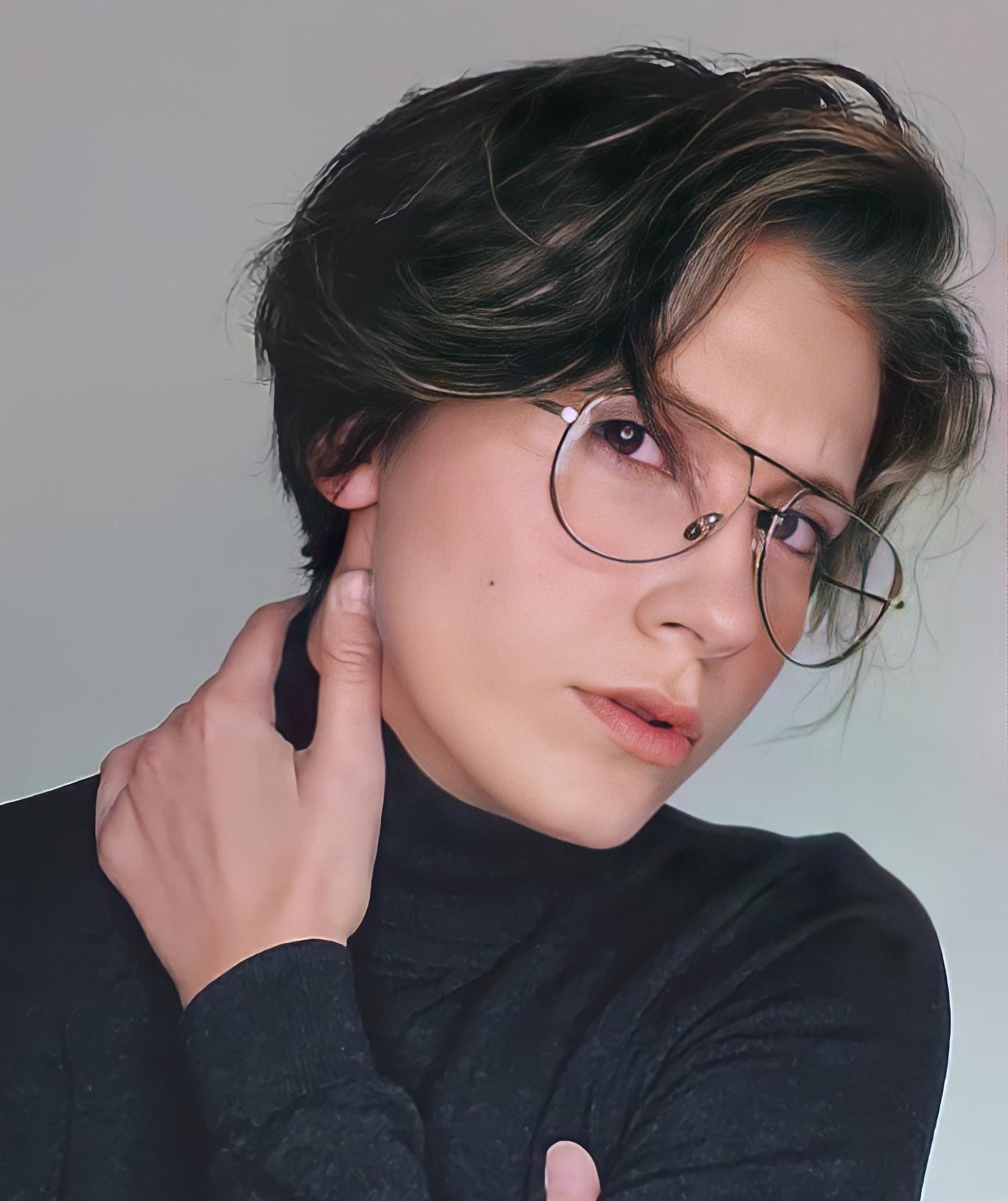 actor Lyndsey Soto large photo