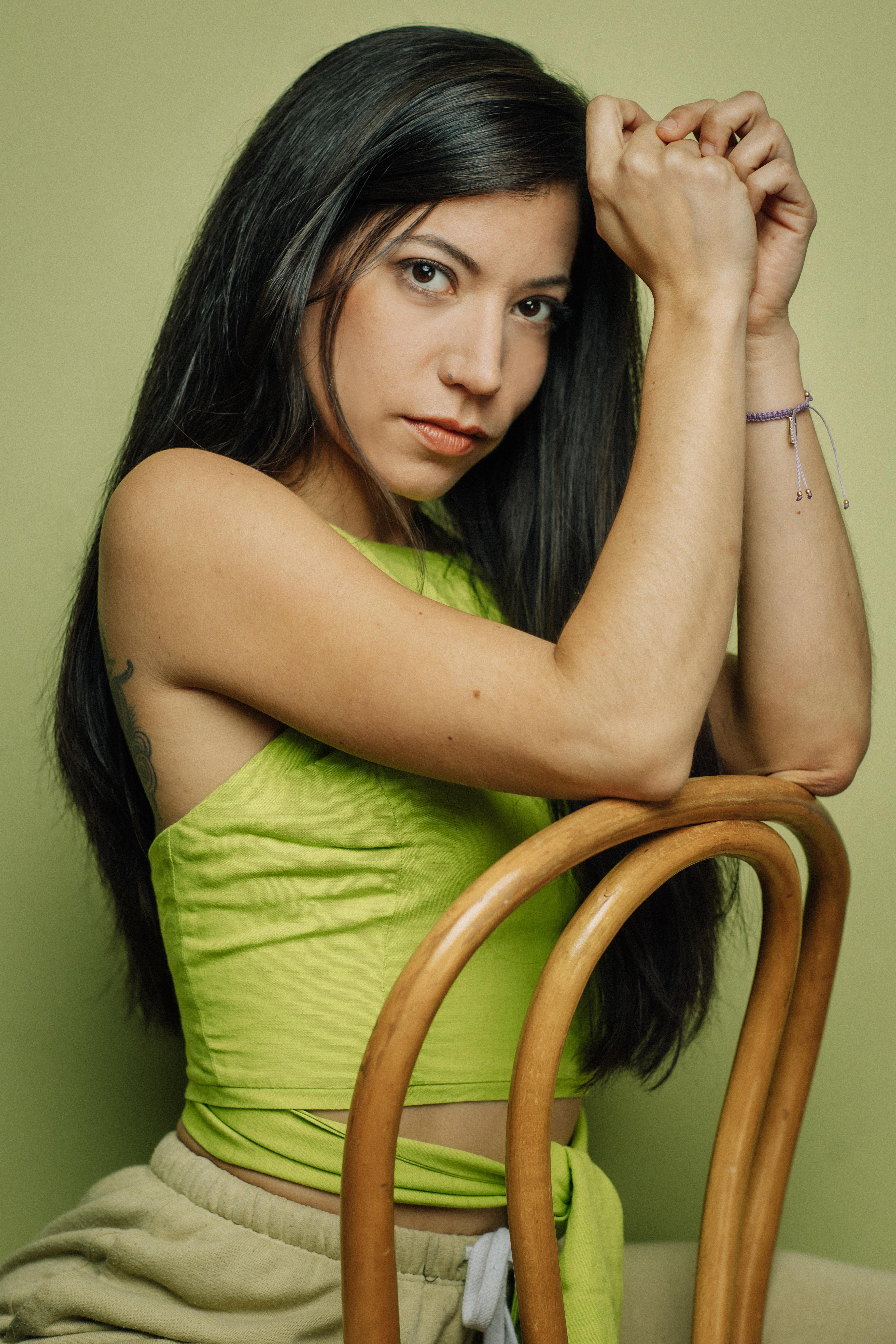 actor Ana Carvalho large photo