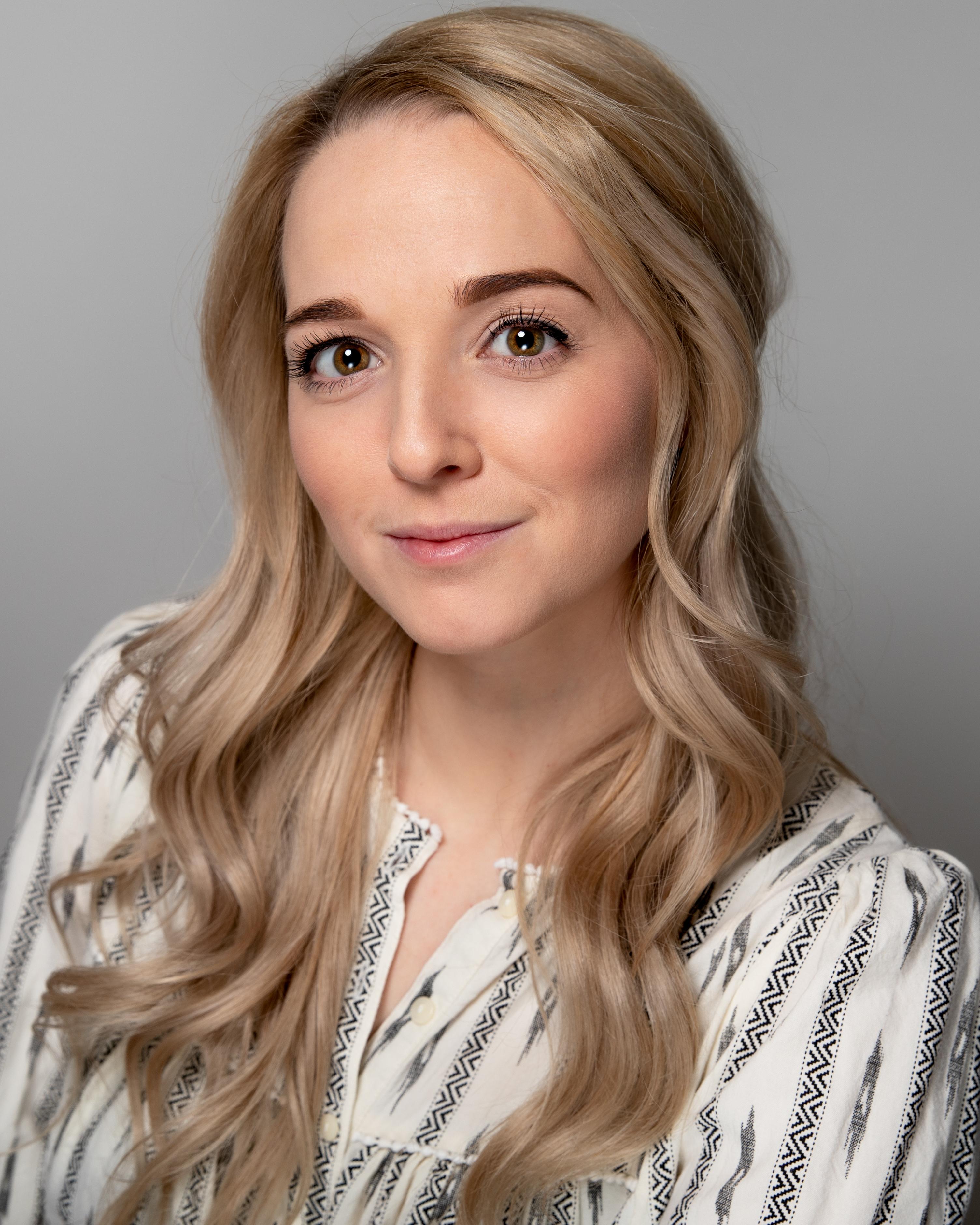 actor Natalie Martins large photo