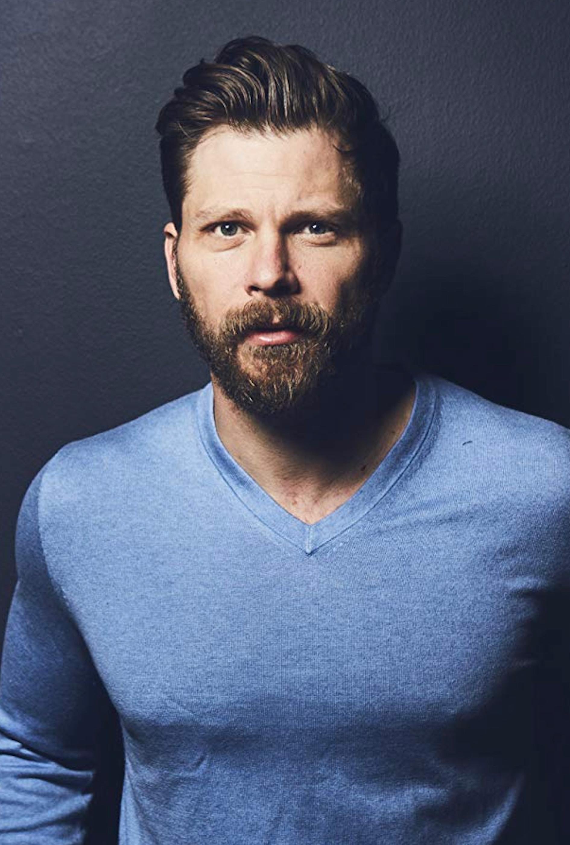 actor Blaine Swen large photo