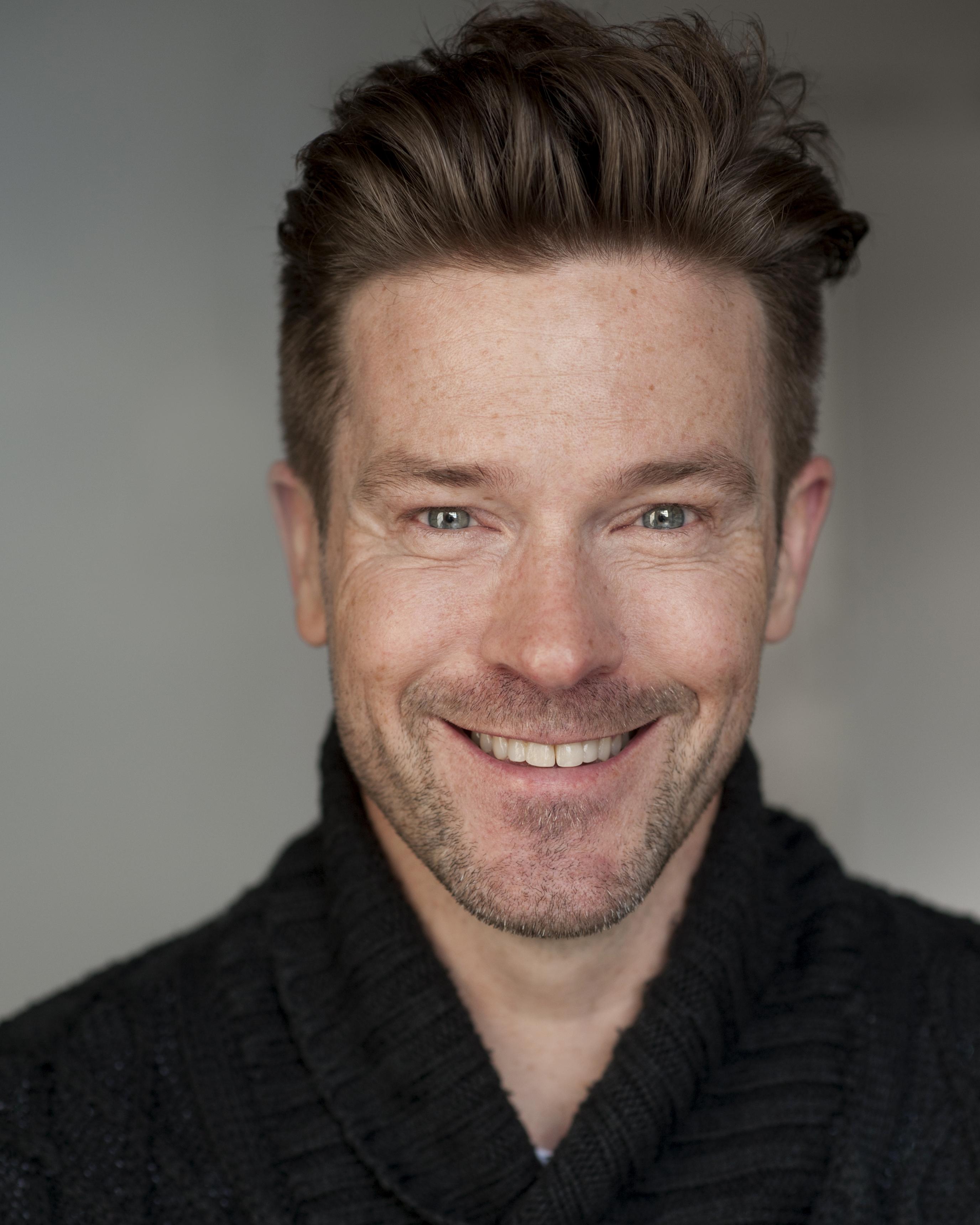 actor Garth Maunders large photo