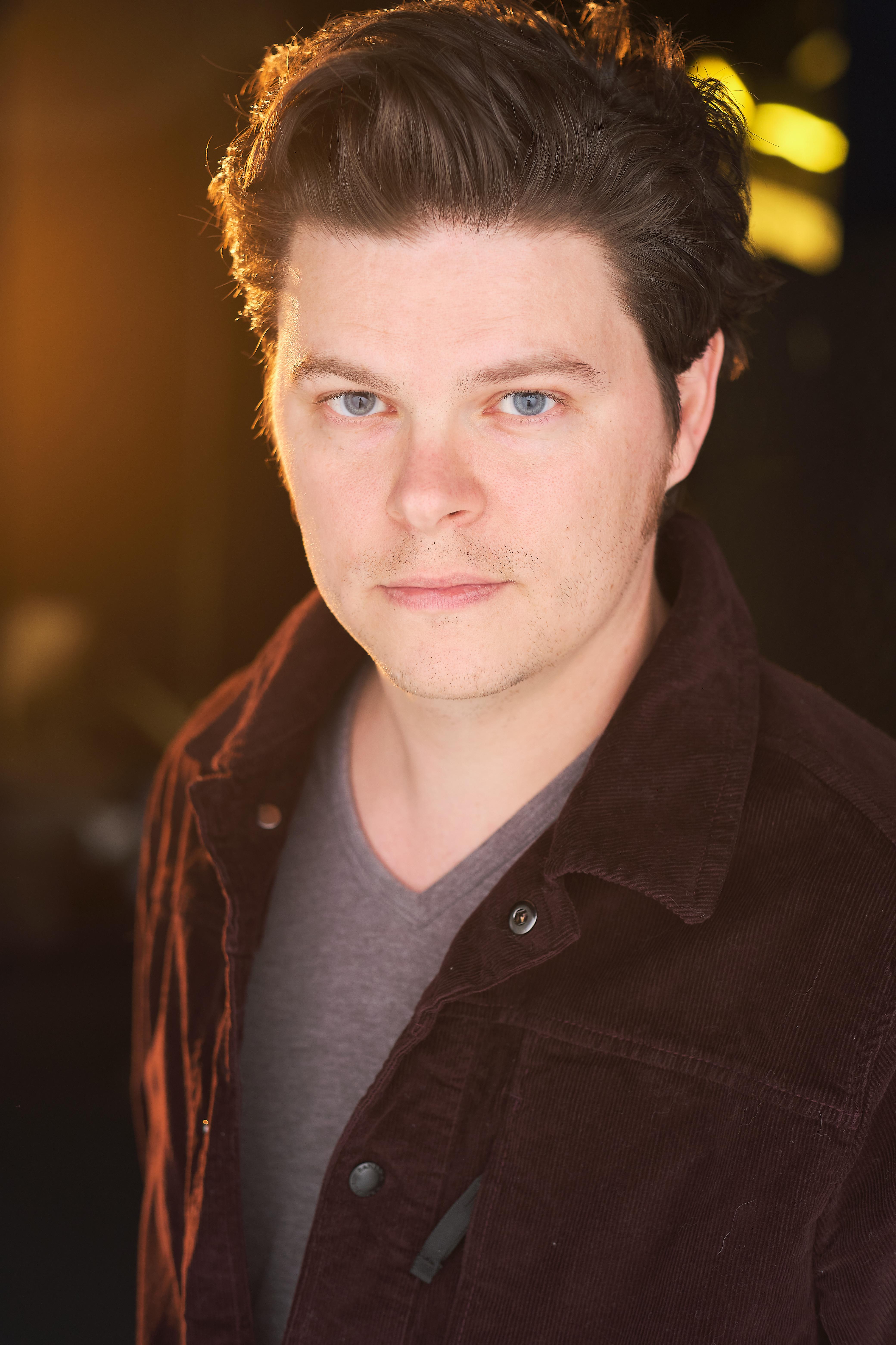 actor Joel Sutton large photo