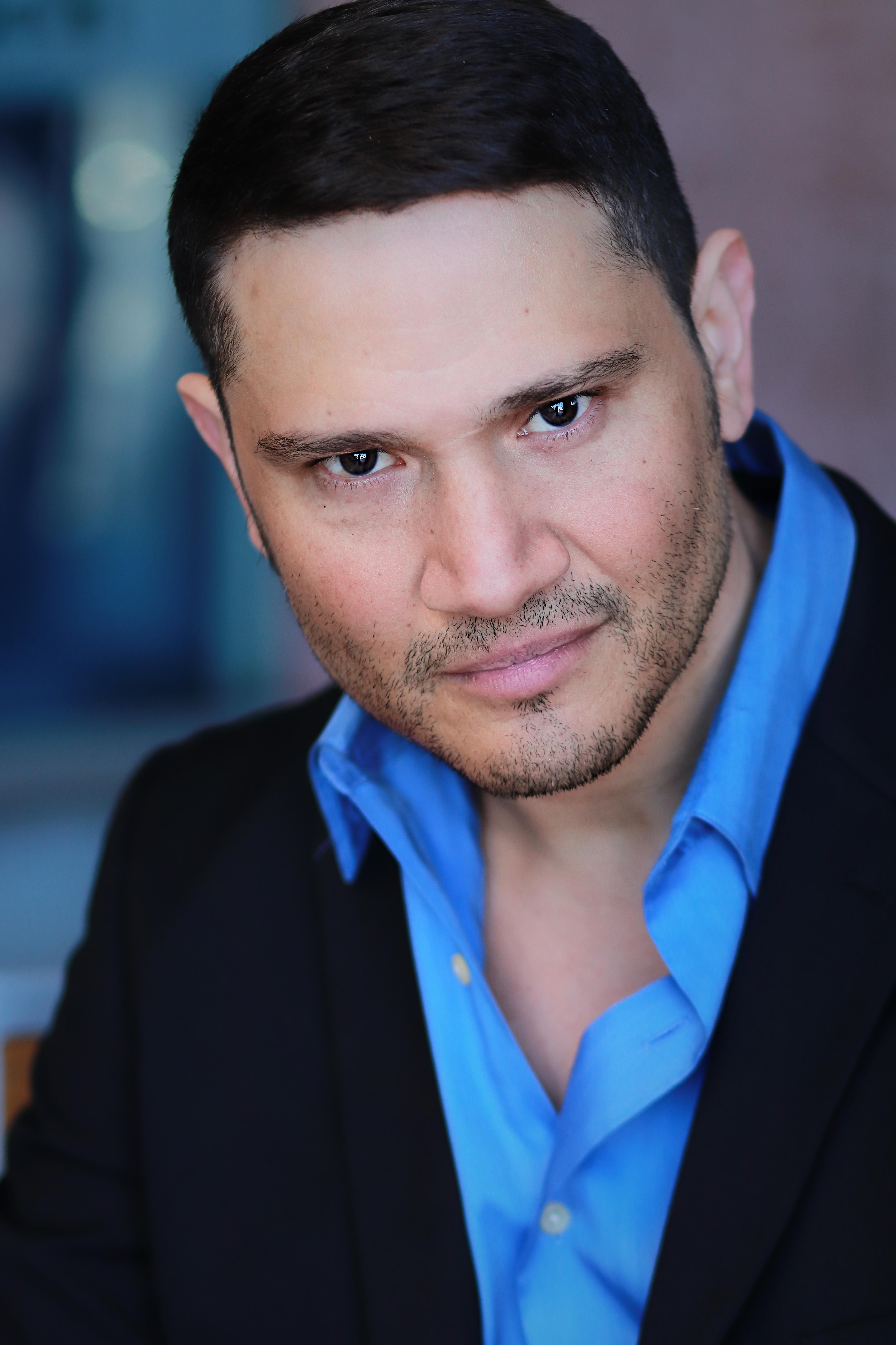 actor Joe Echegaray large photo