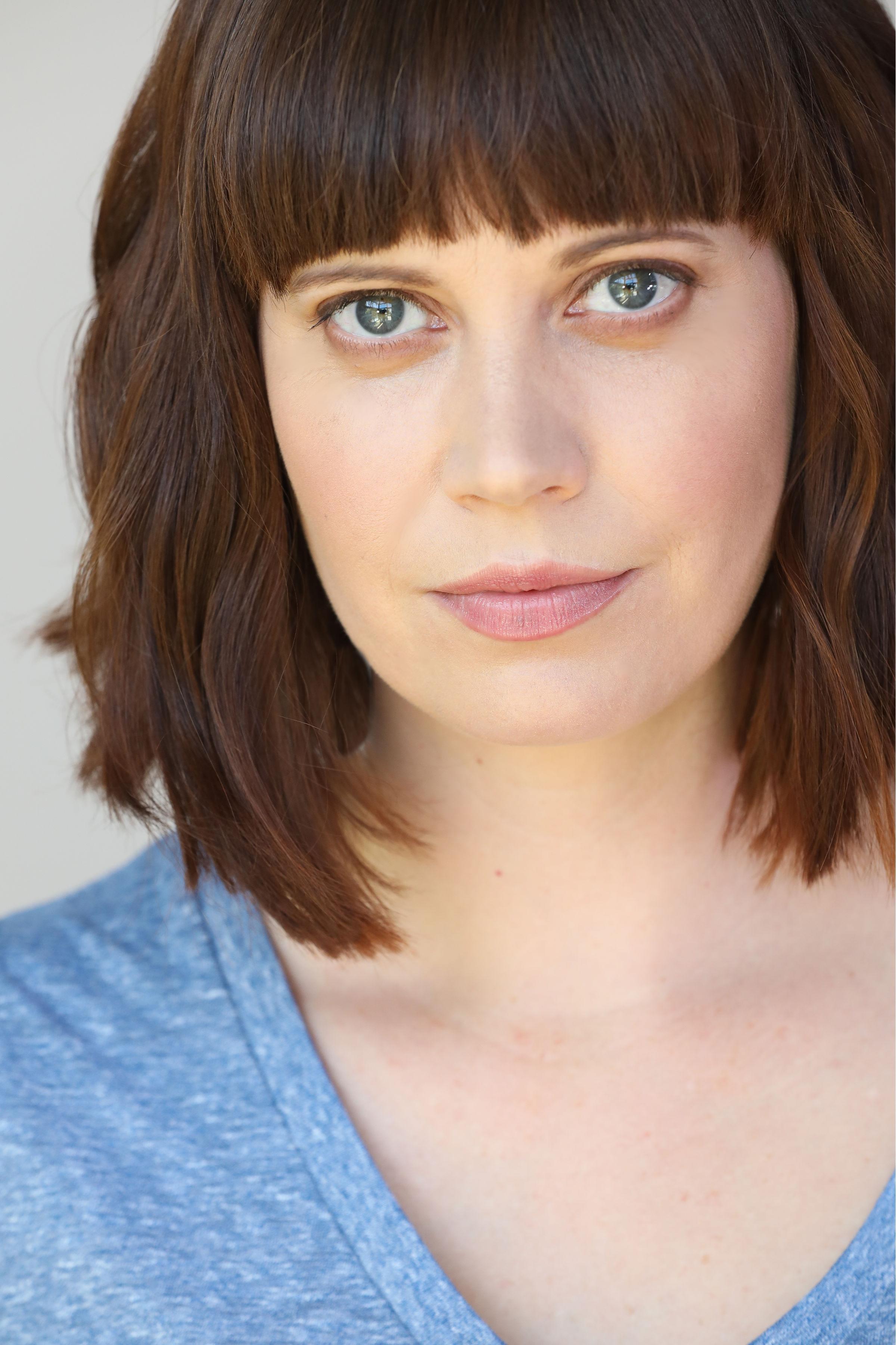 actor Anne Montavon large photo