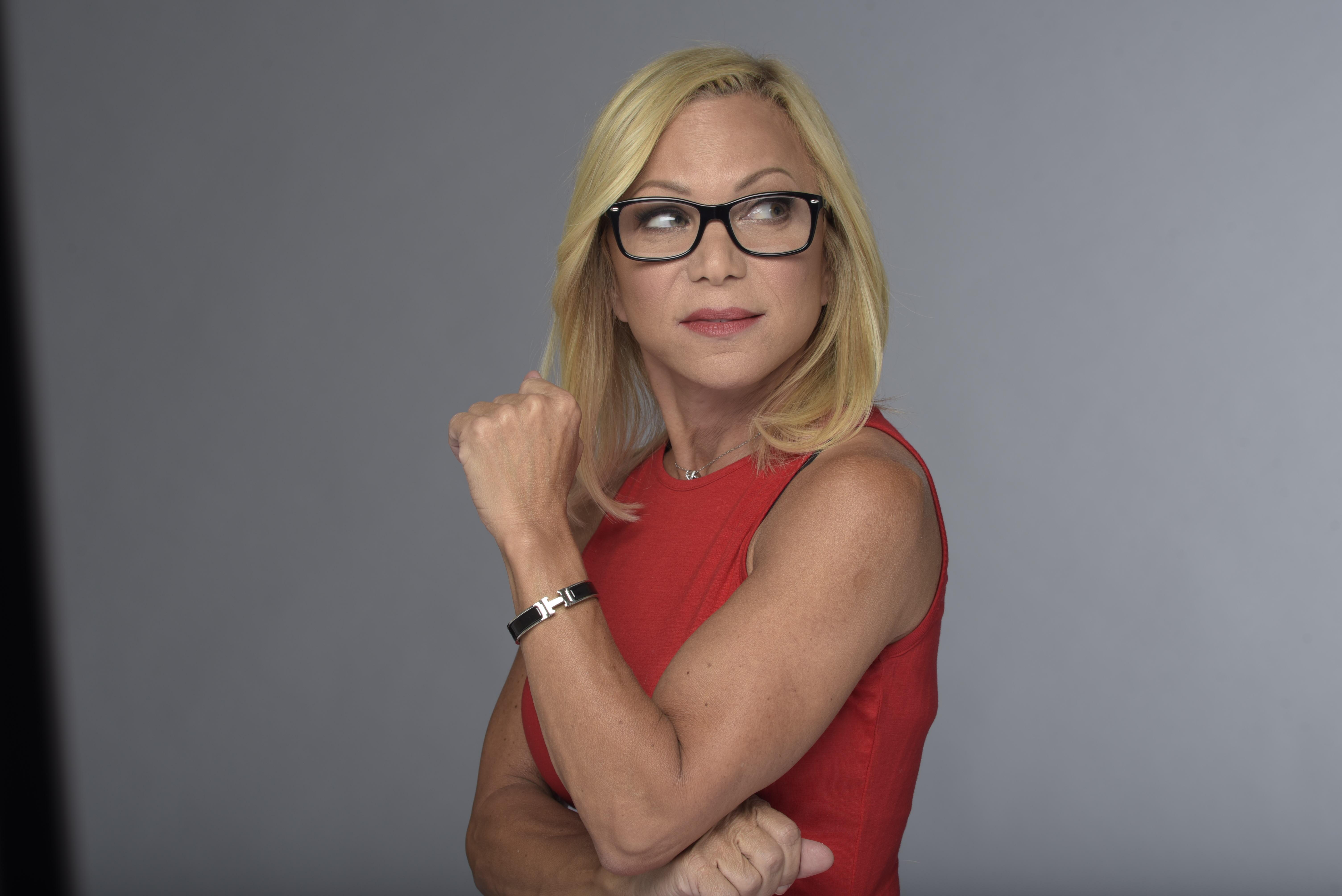 actor Joanne Rubino large photo