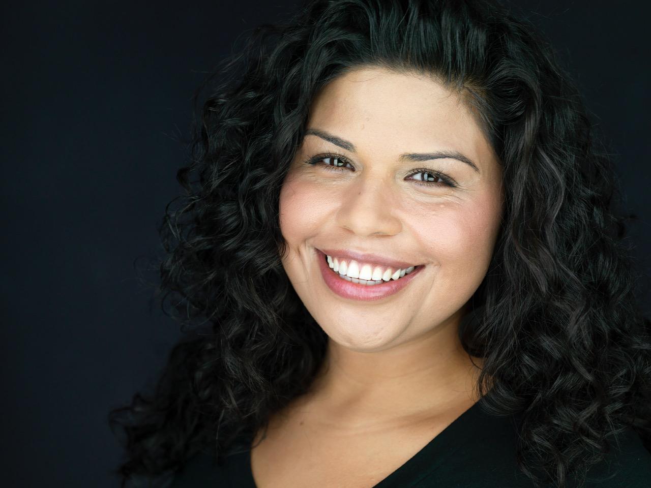 actor Helena Betancourt large photo